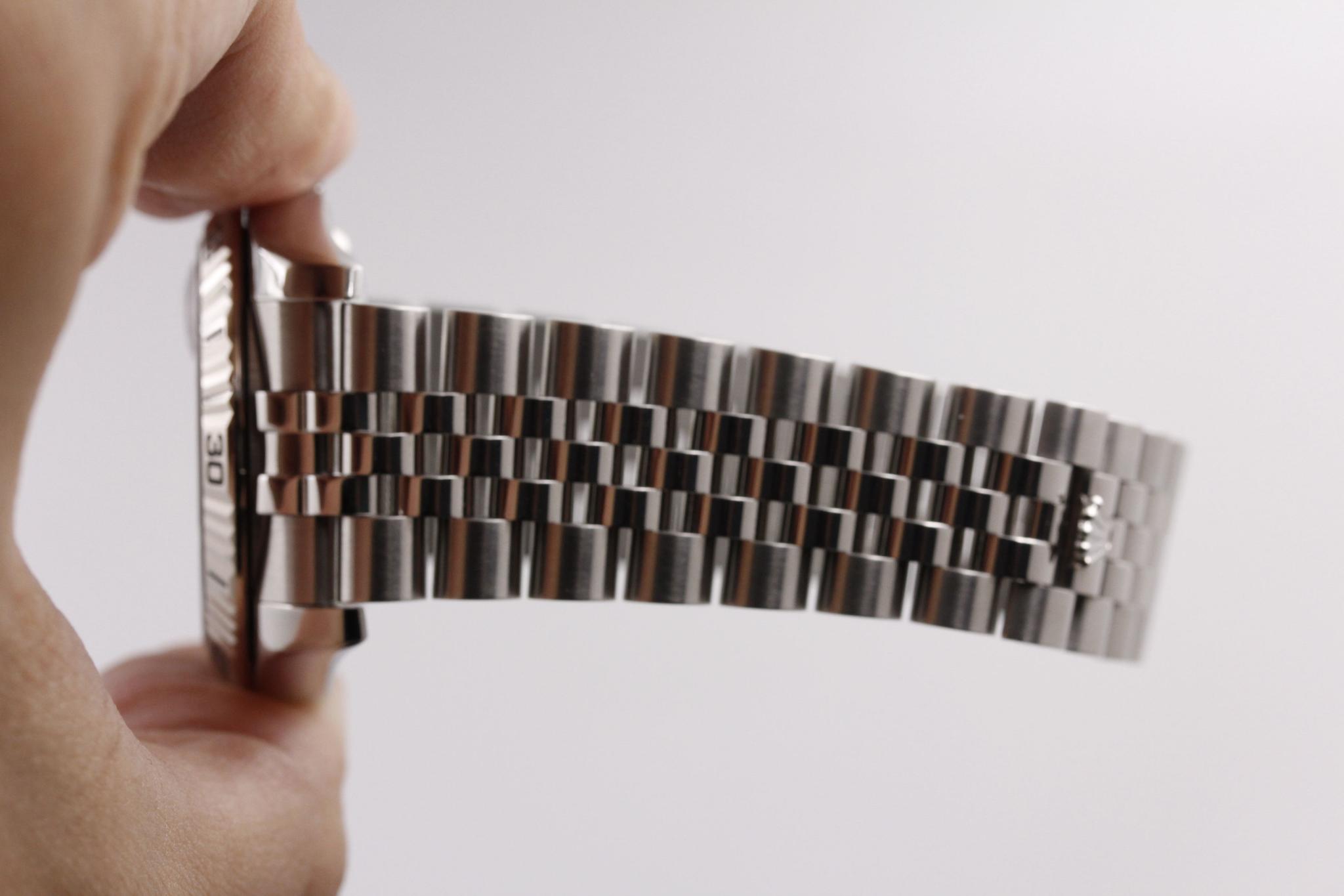 Watch Image 8