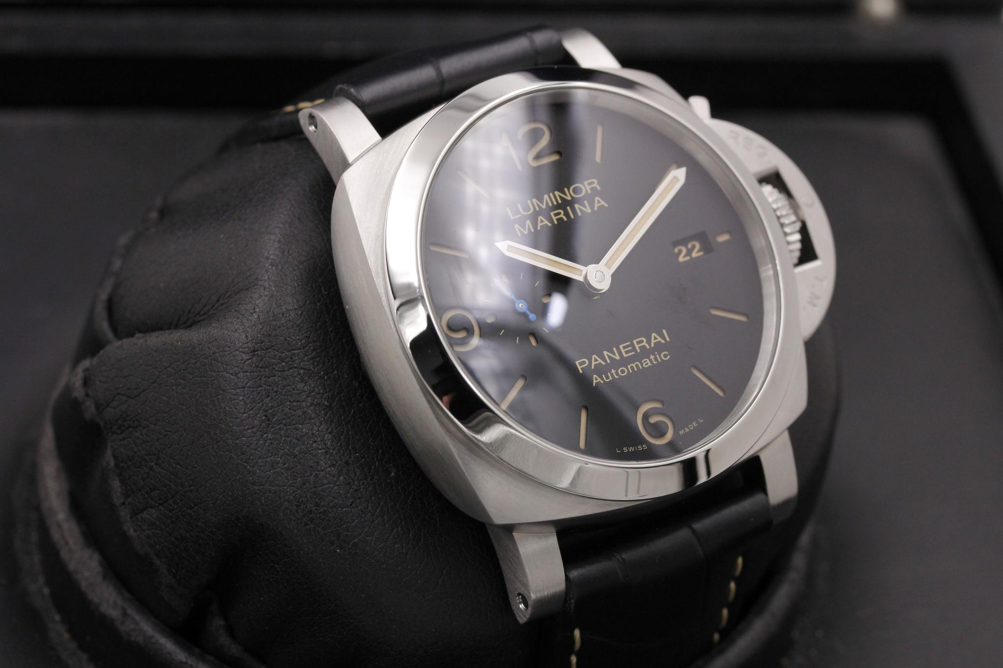 Watch Image 10