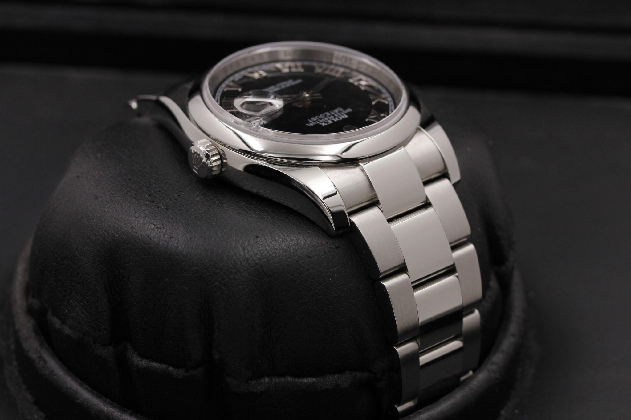 Watch Image 4