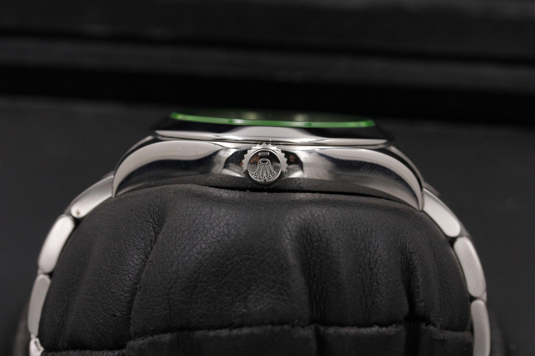 Watch Image 3