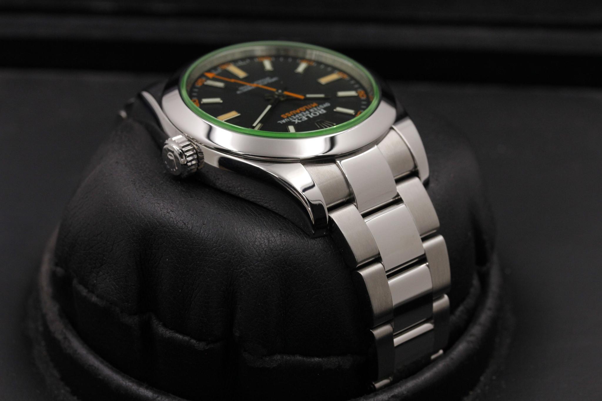 Watch Image 4