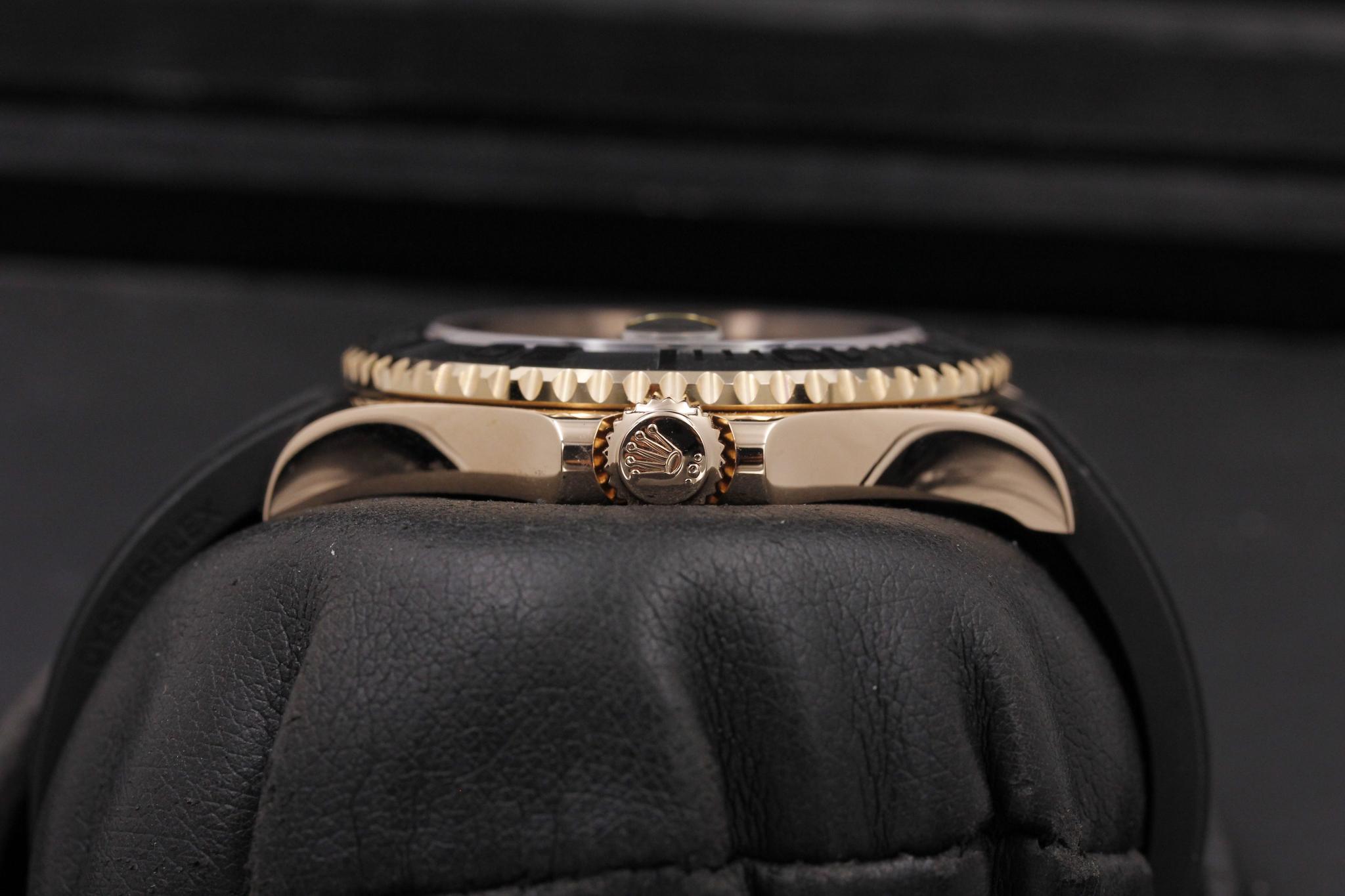 Watch Image 3