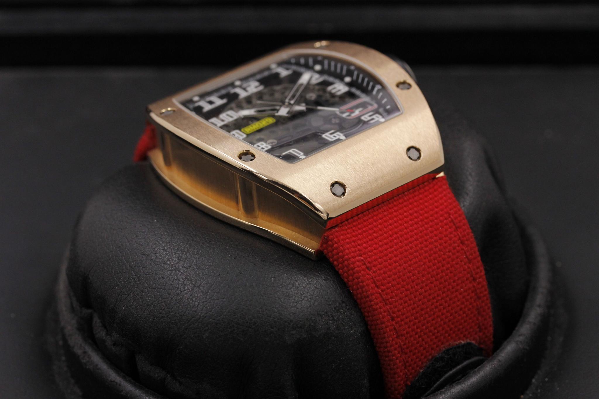 Watch Image 6