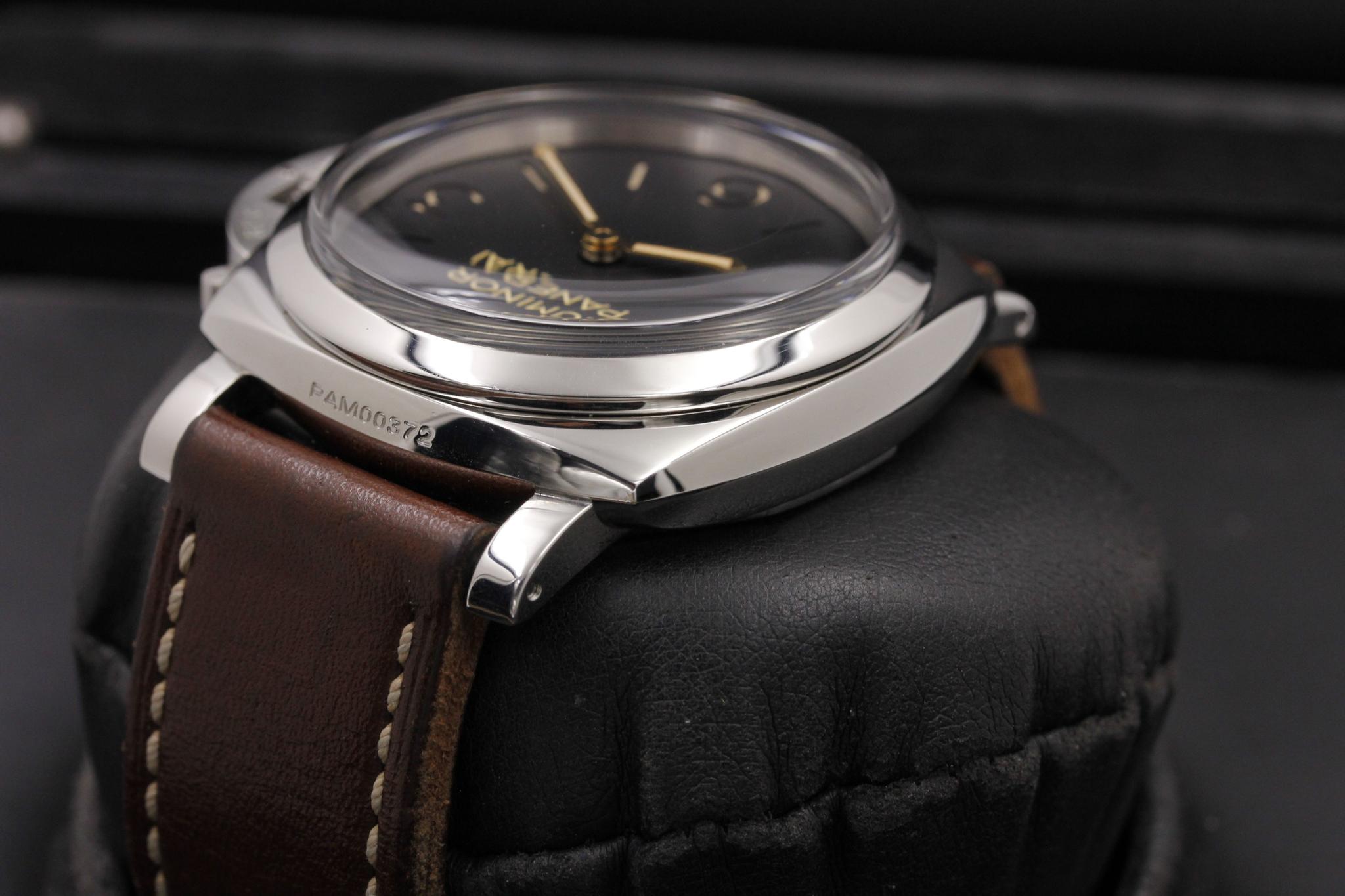 Watch Image 5