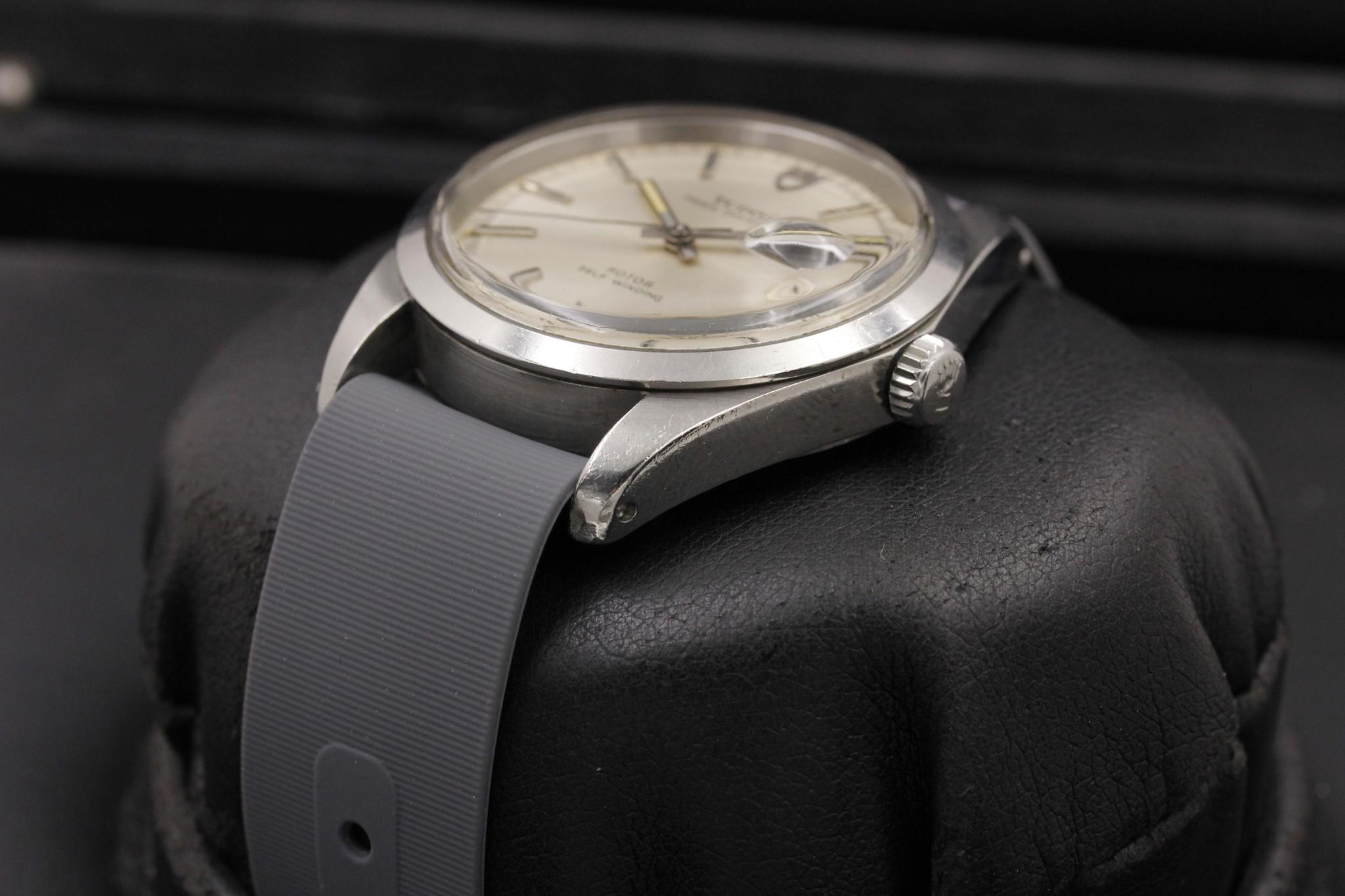 Watch Image 3