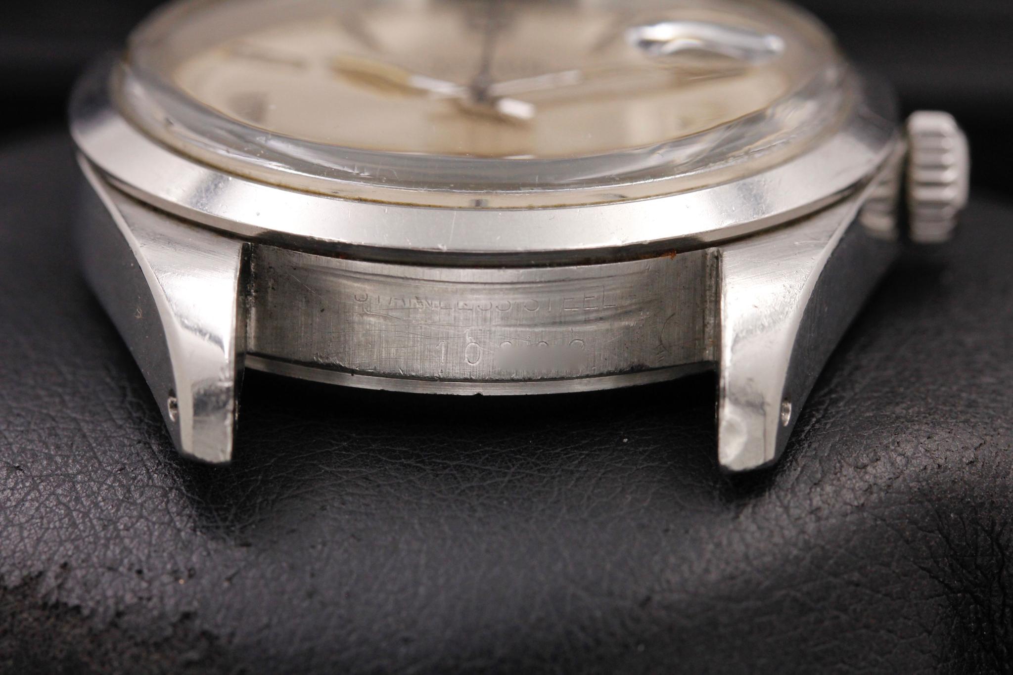 Watch Image 11