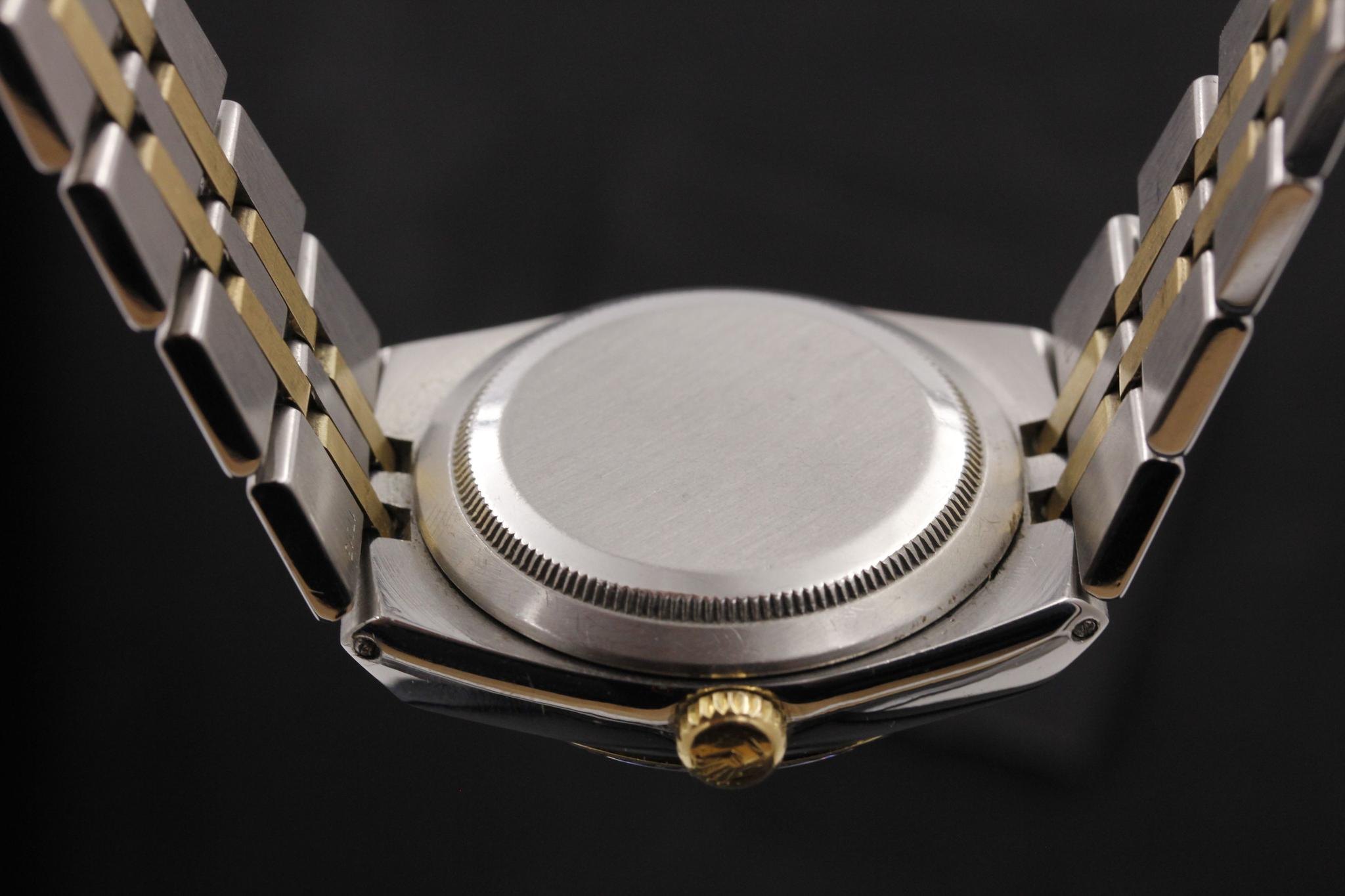Watch Image 8