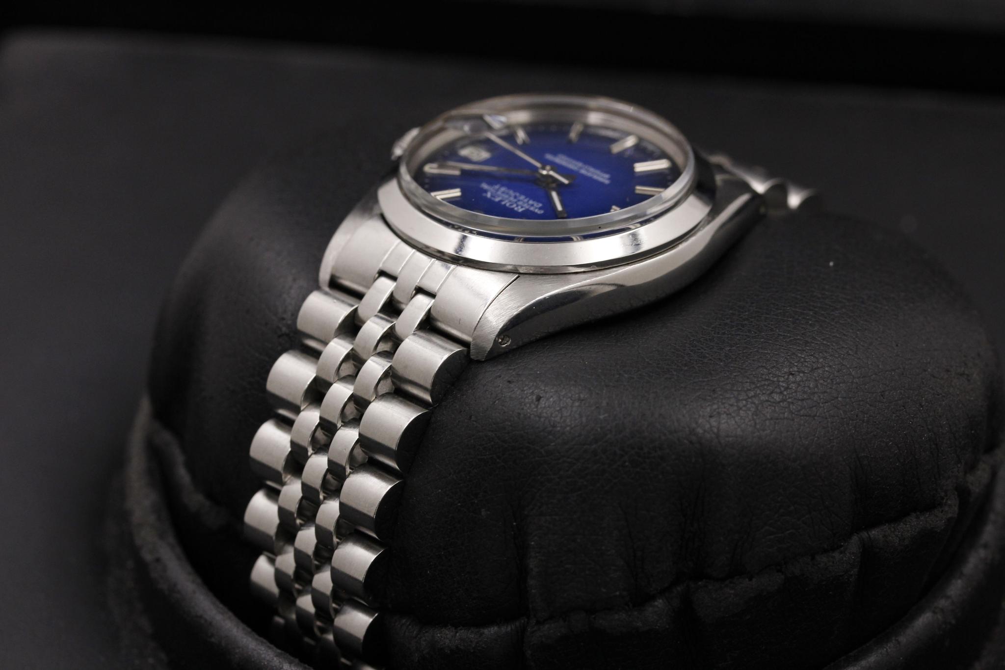 Watch Image 5