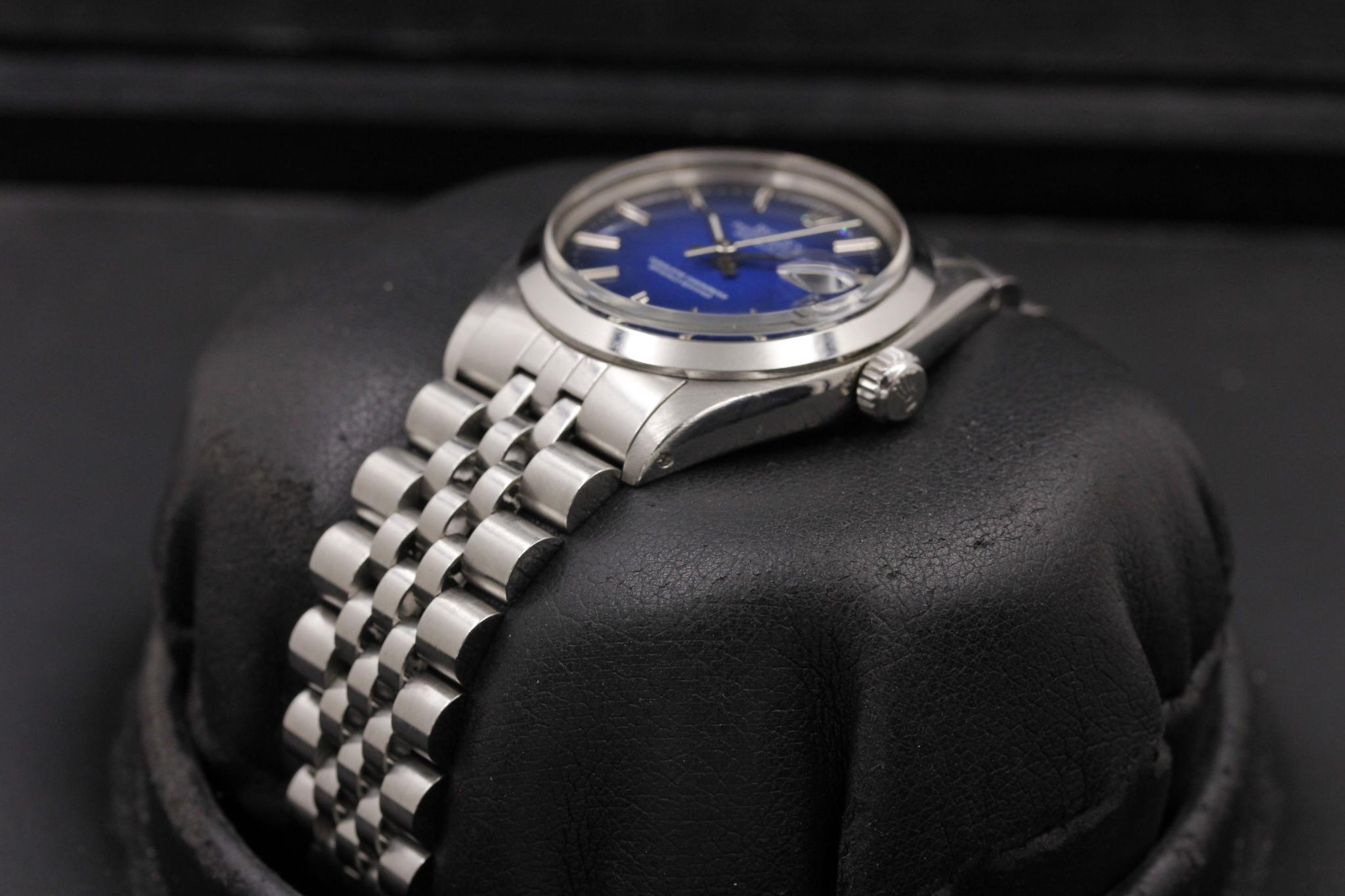 Watch Image 2