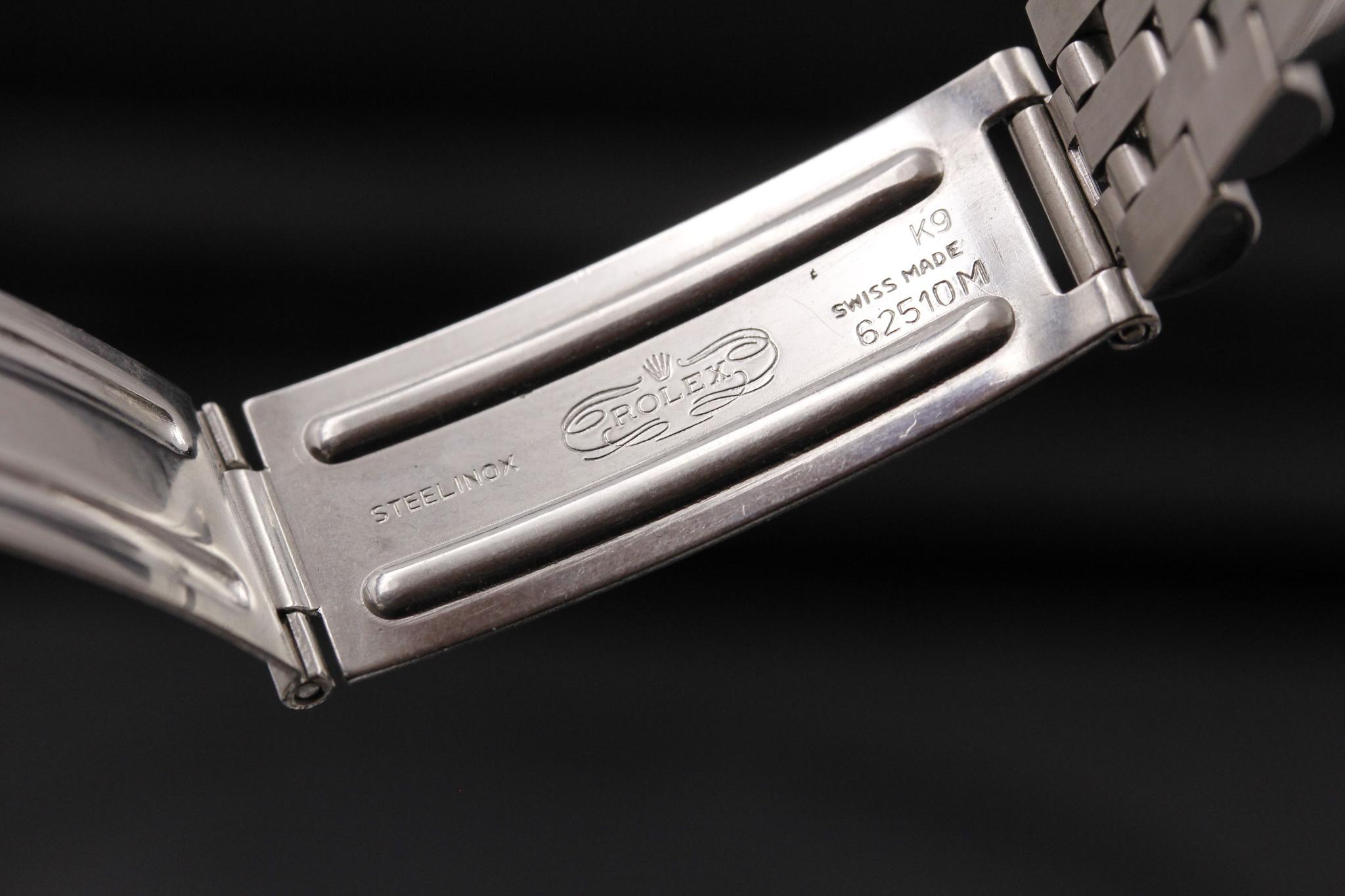 Watch Image 9