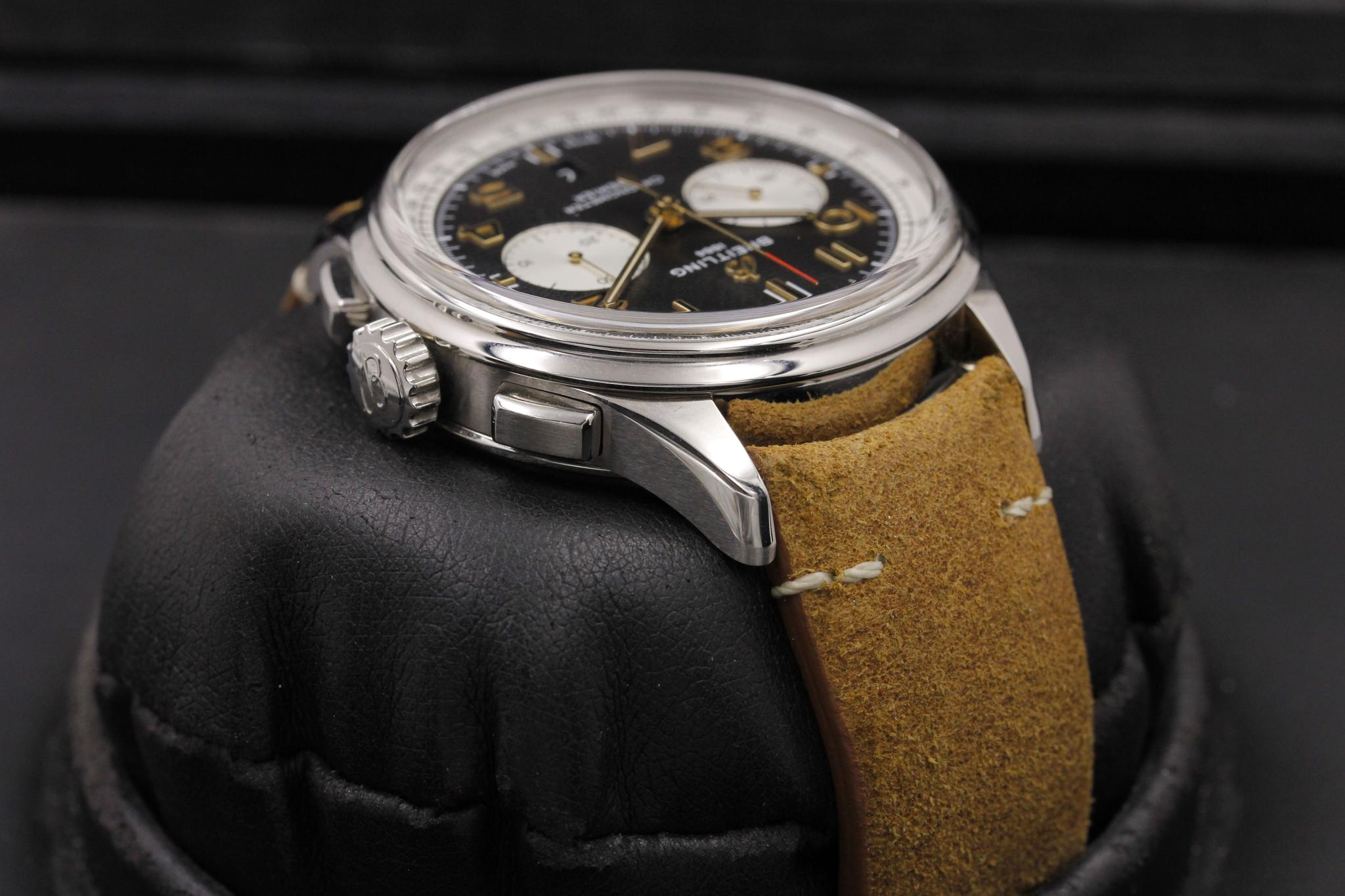 Watch Image 4