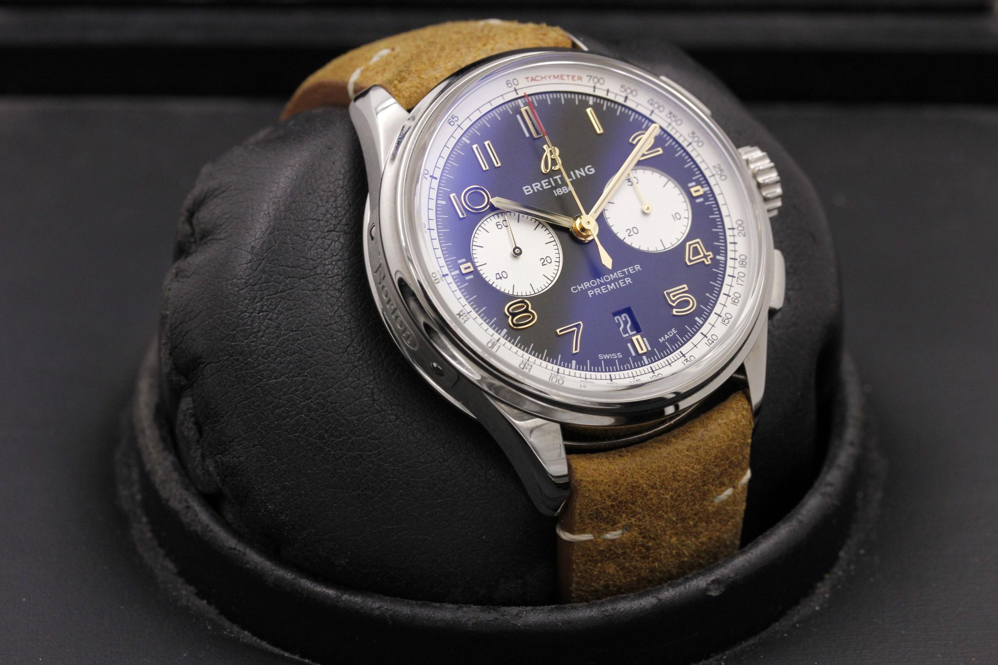 Watch Image 11