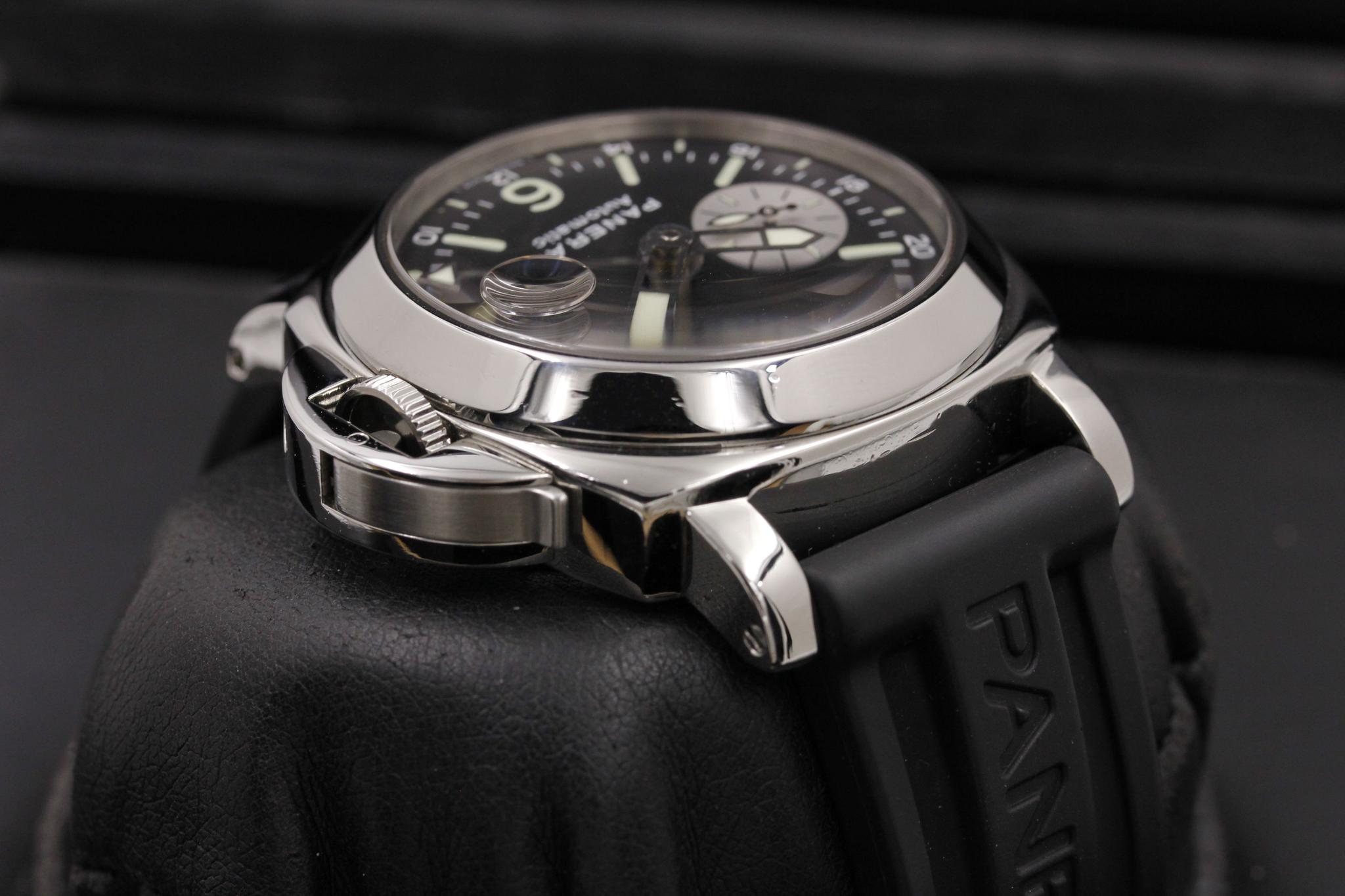 Watch Image 4