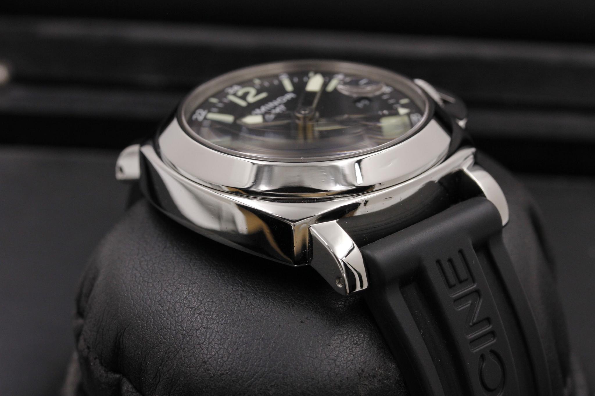 Watch Image 6