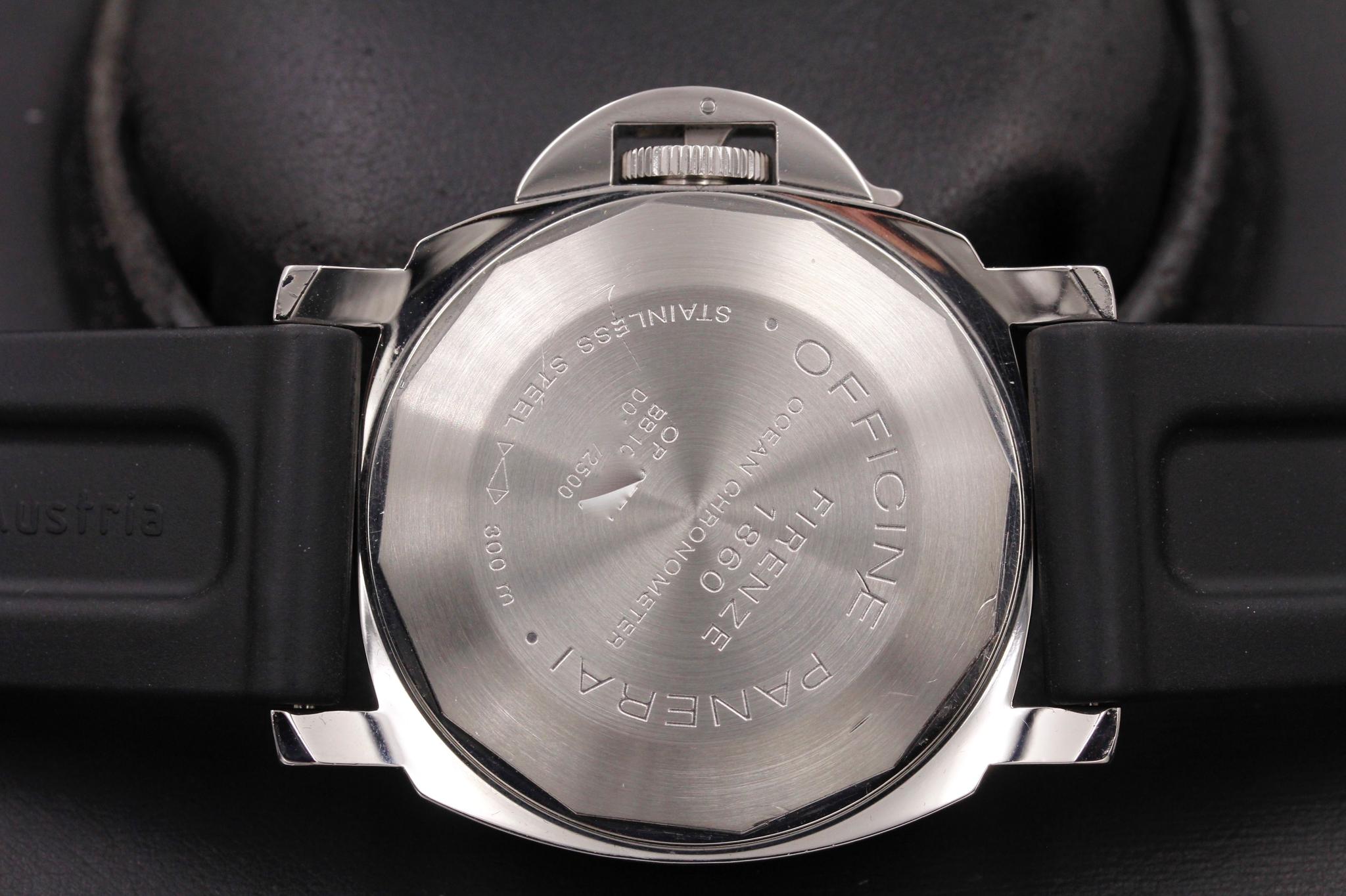 Watch Image 7
