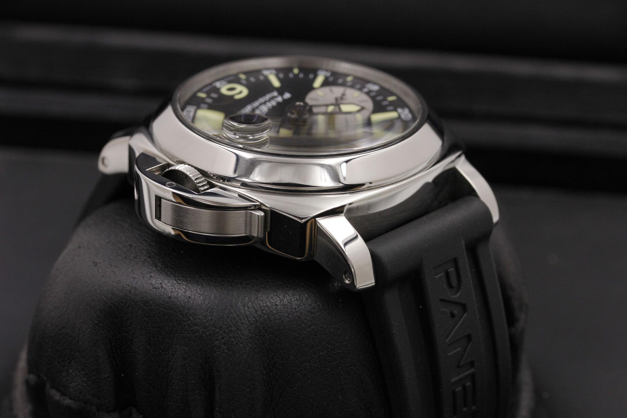 Watch Image 4