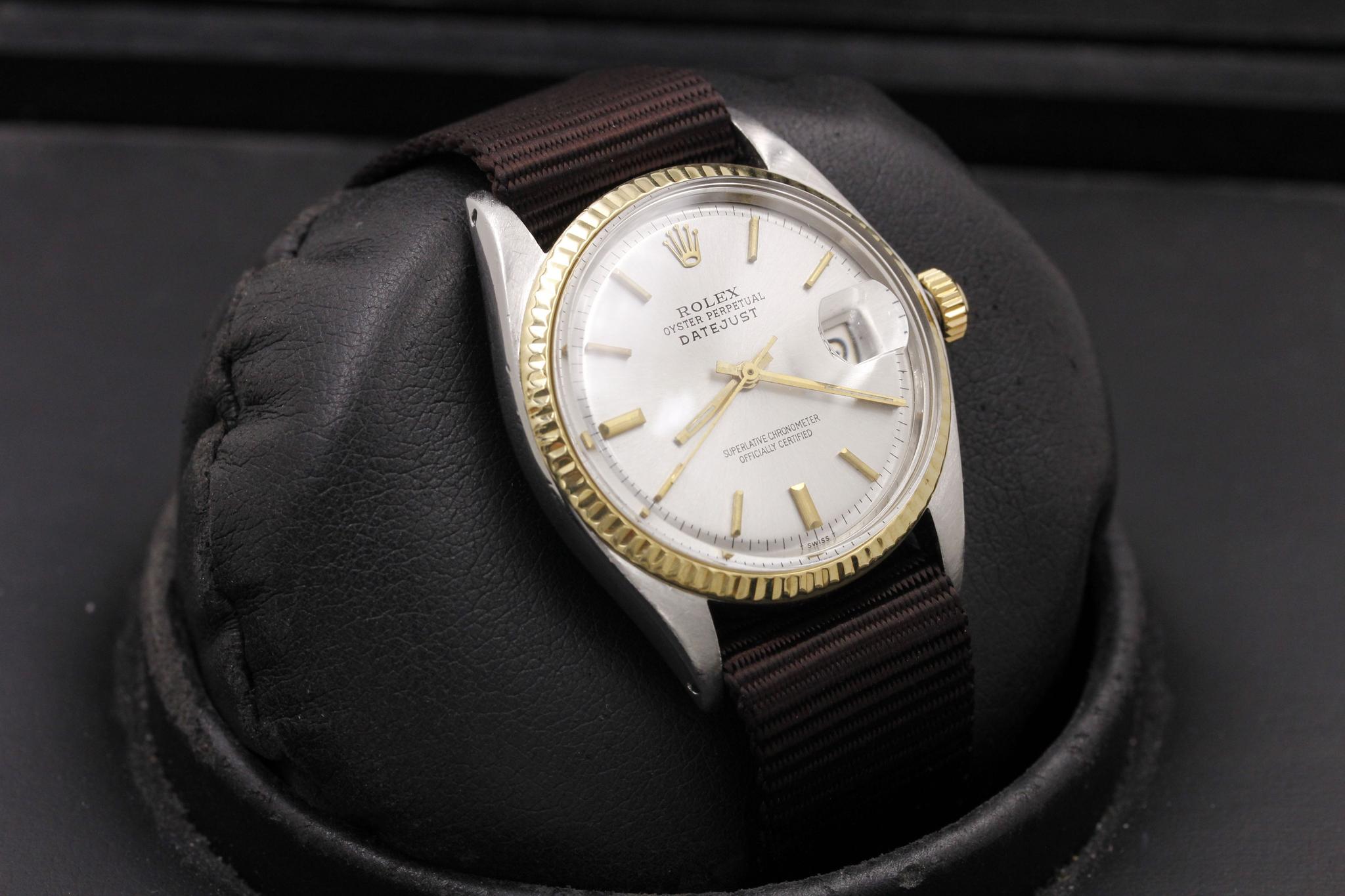 Watch Image 10