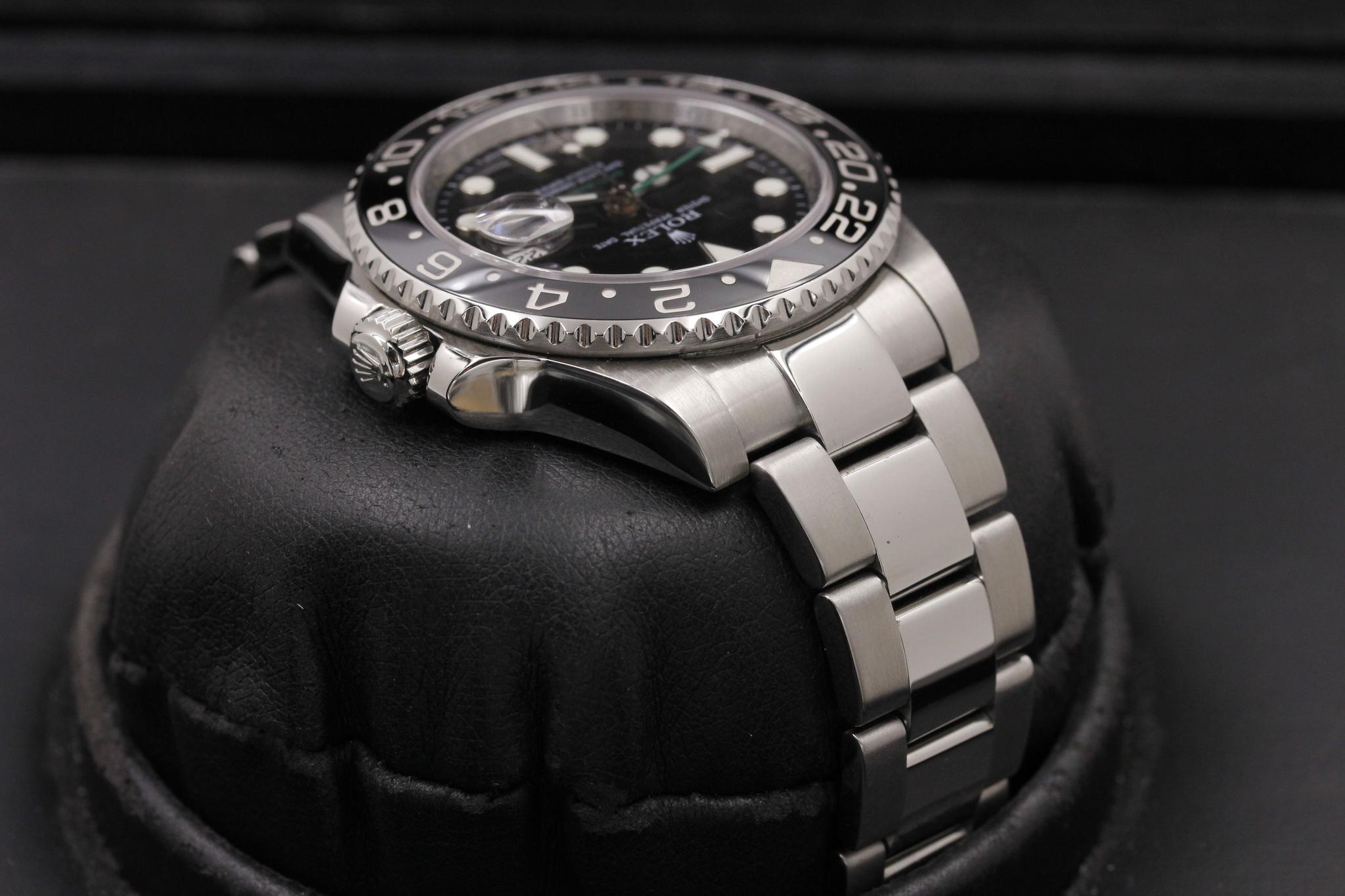 Watch Image 4