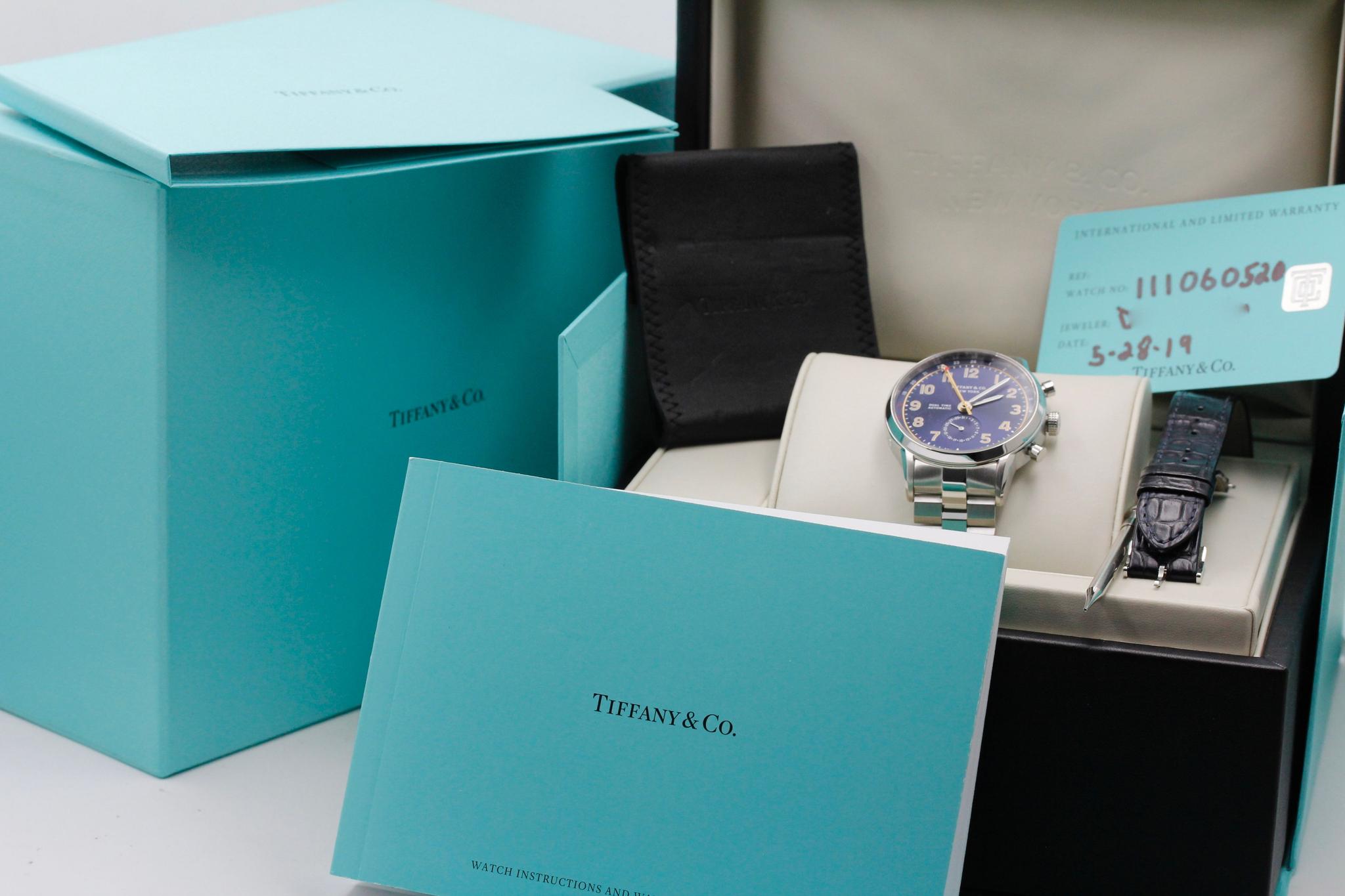 Watch Image 11