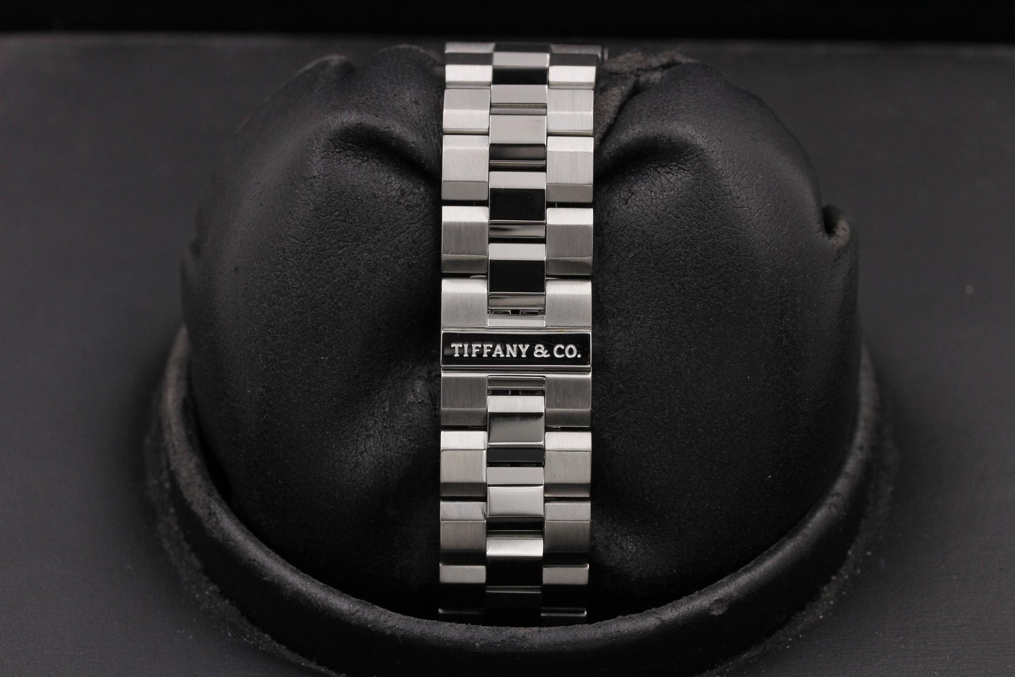 Watch Image 8