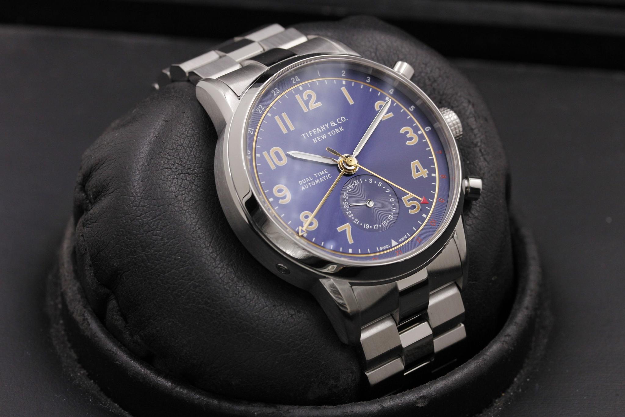 Watch Image 10