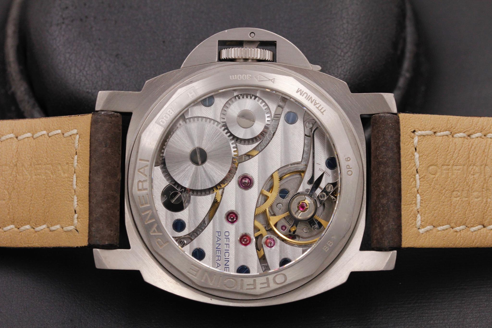 Watch Image 7
