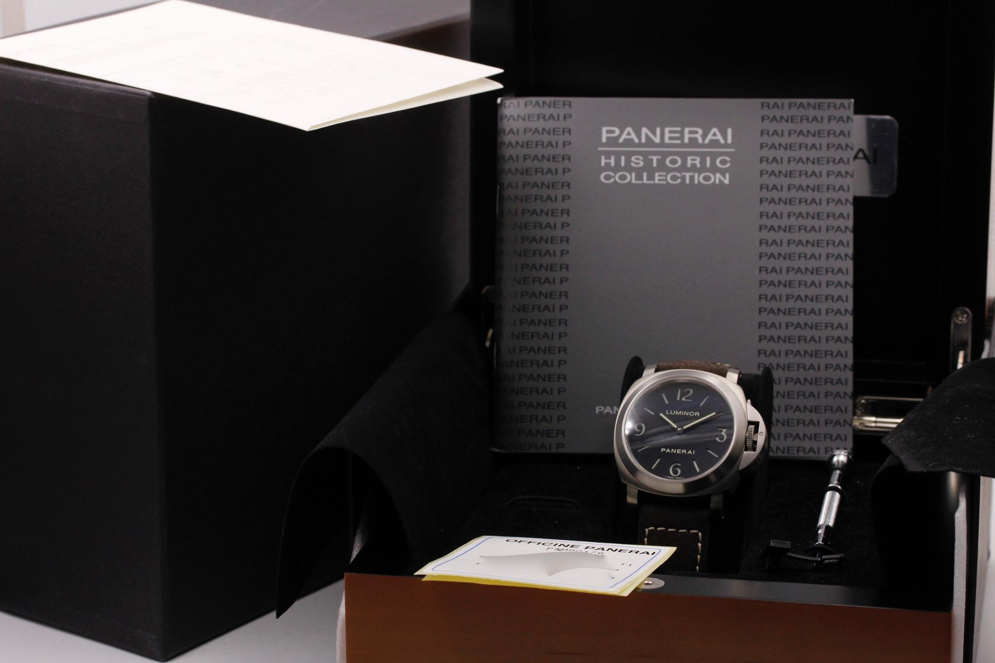 Watch Image 12