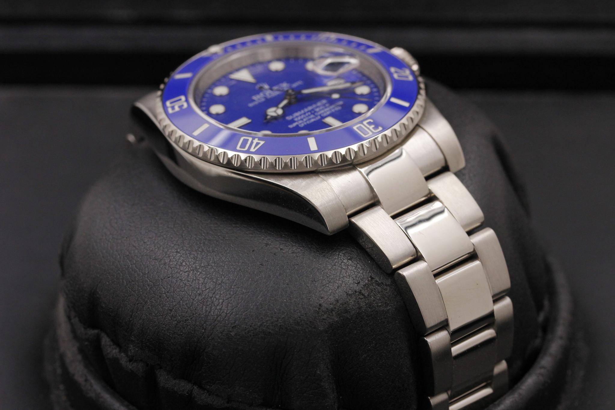 Watch Image 6