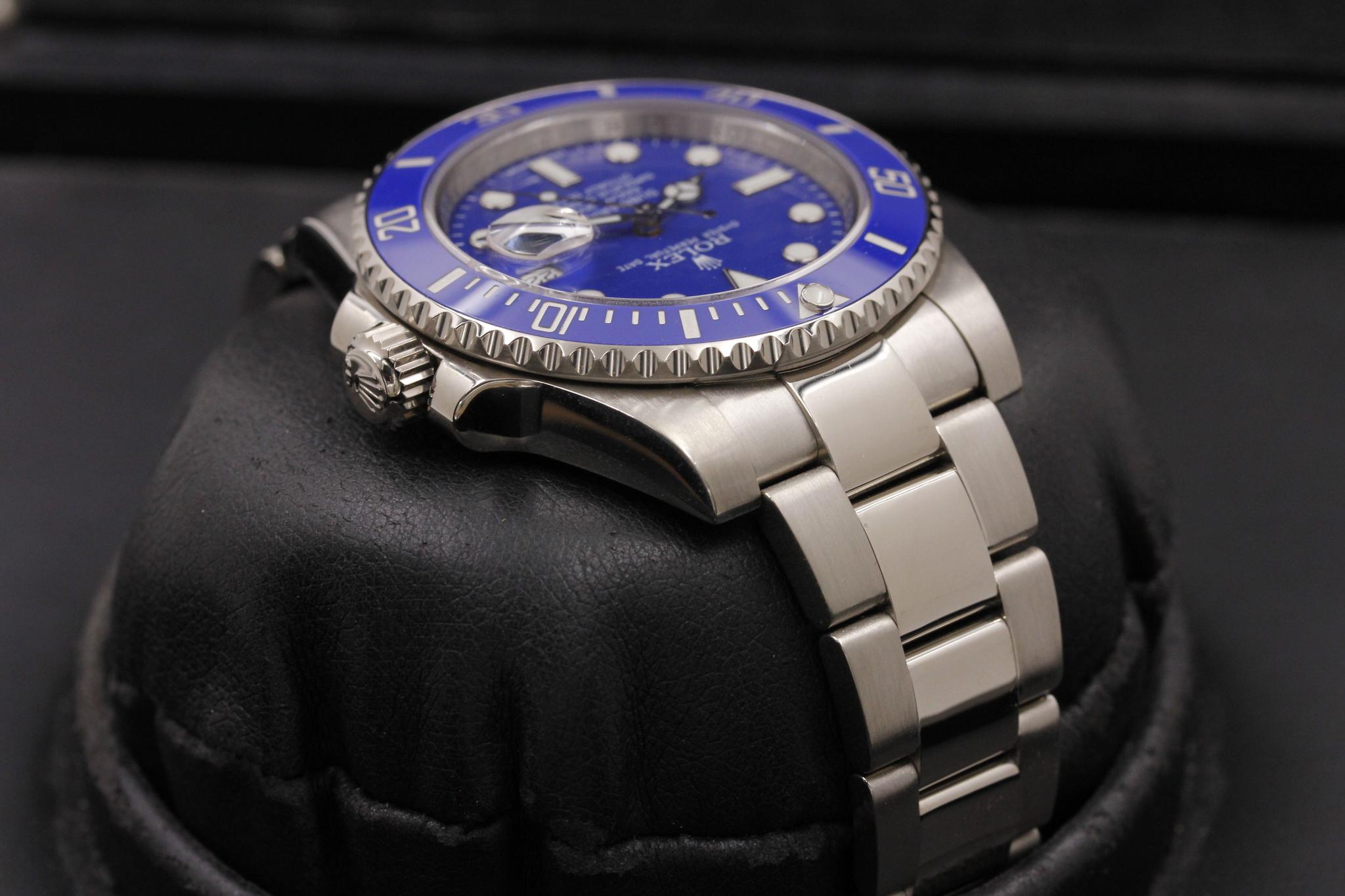 Watch Image 4