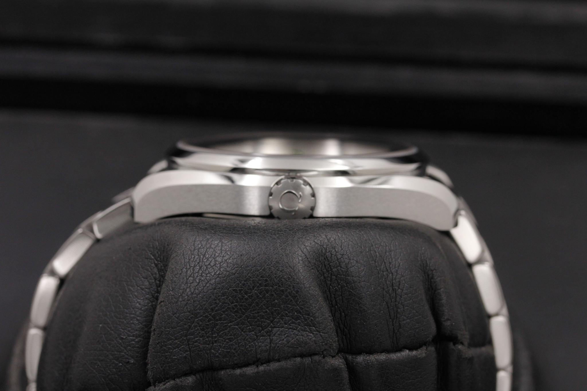 Watch Image 3