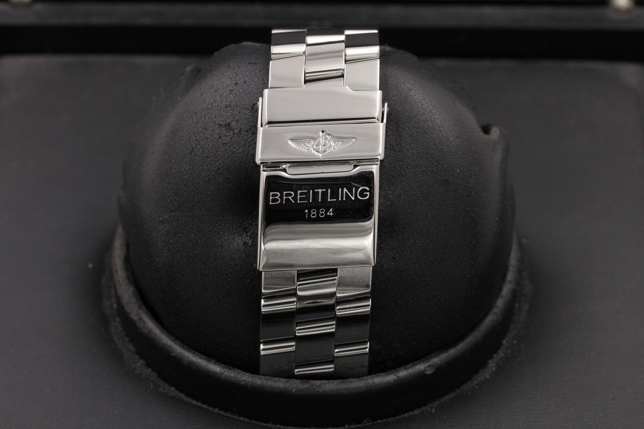Watch Image 8