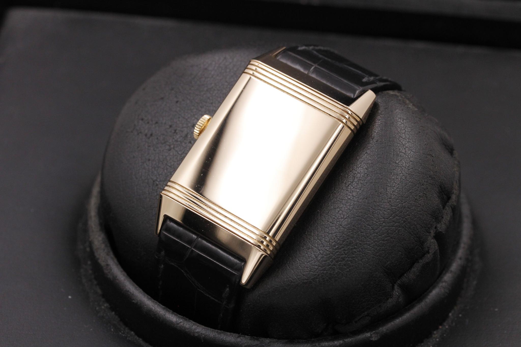 Watch Image 10
