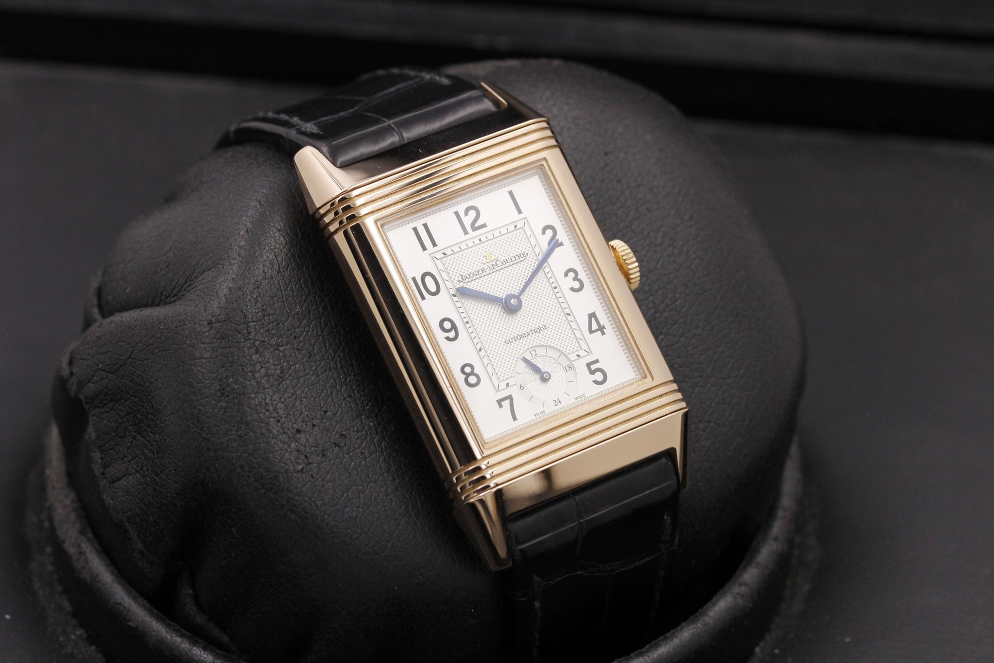 Watch Image 12