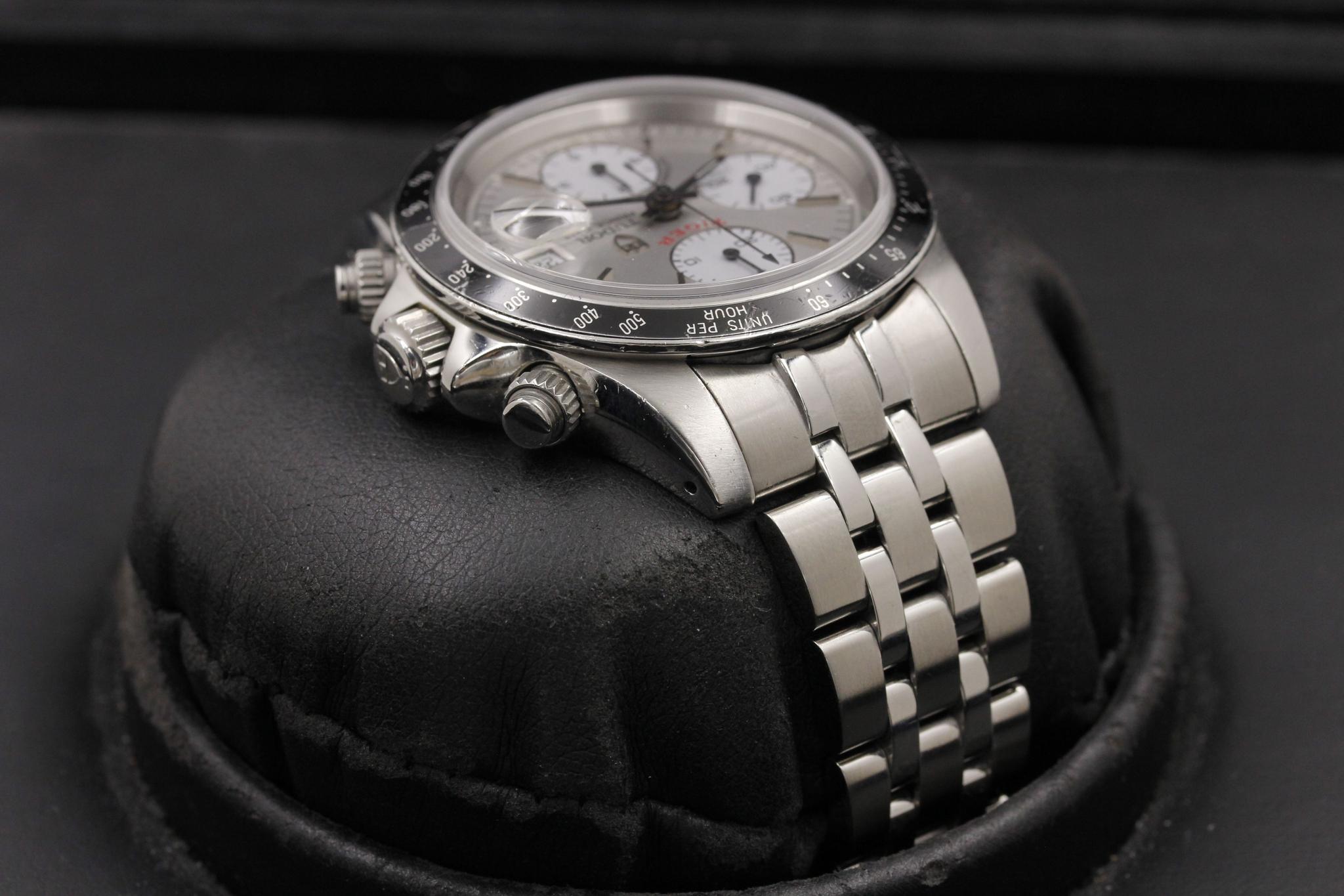Watch Image 4