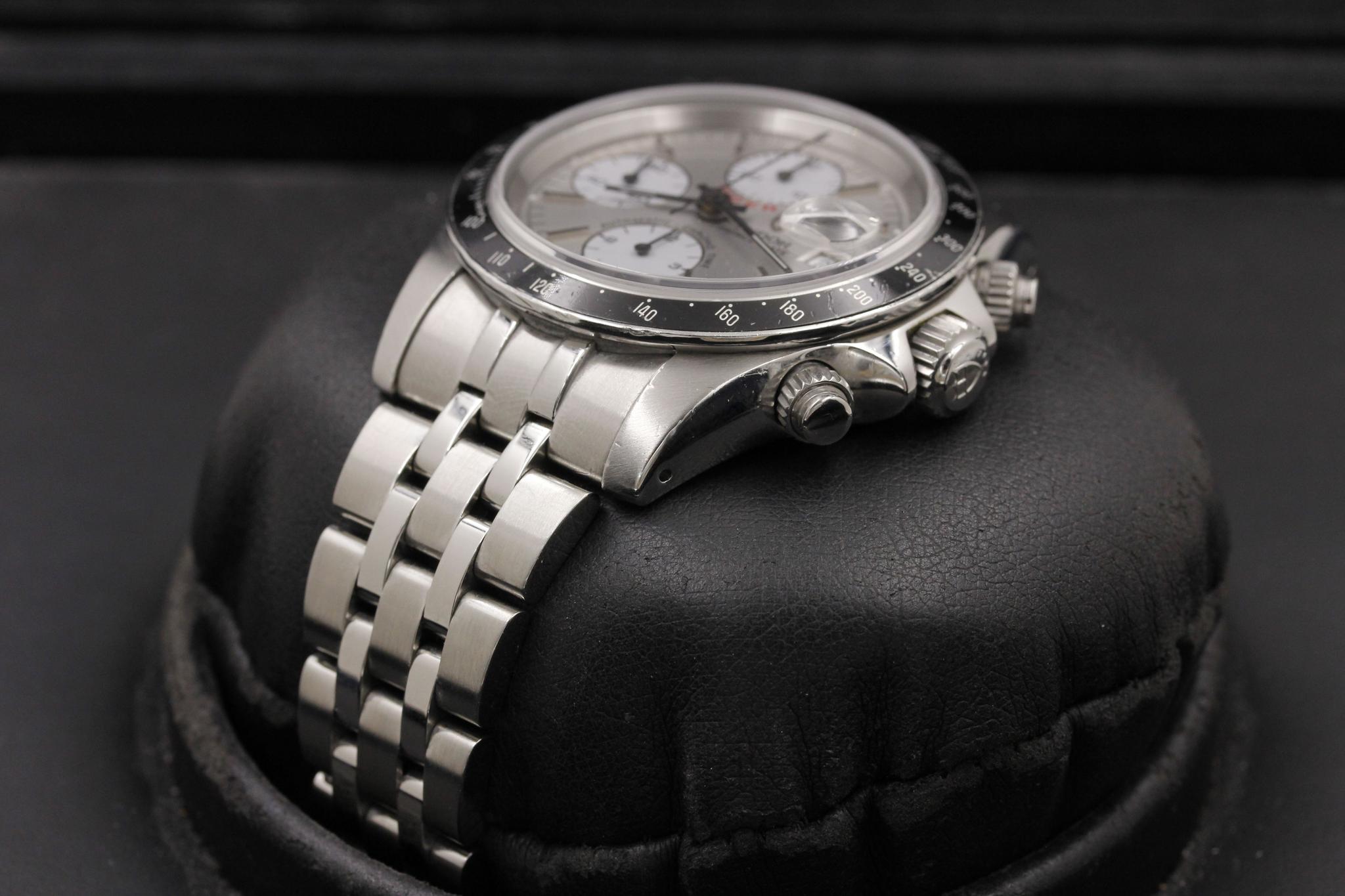 Watch Image 2