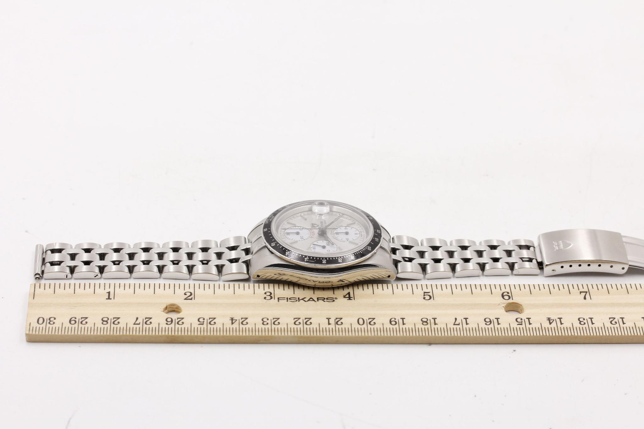 Watch Image 11