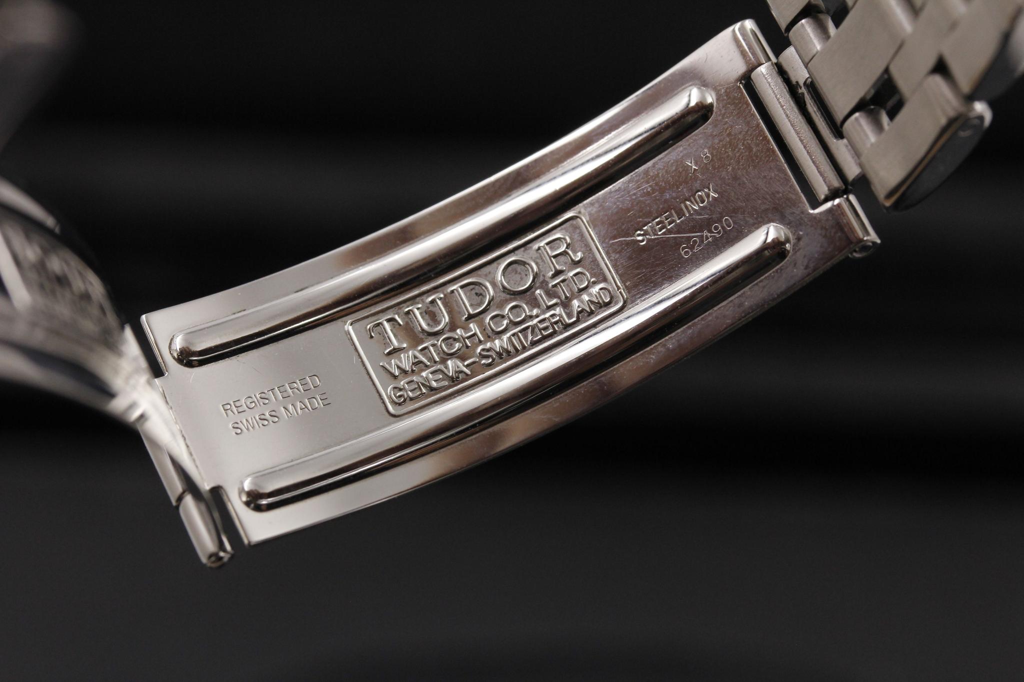 Watch Image 8