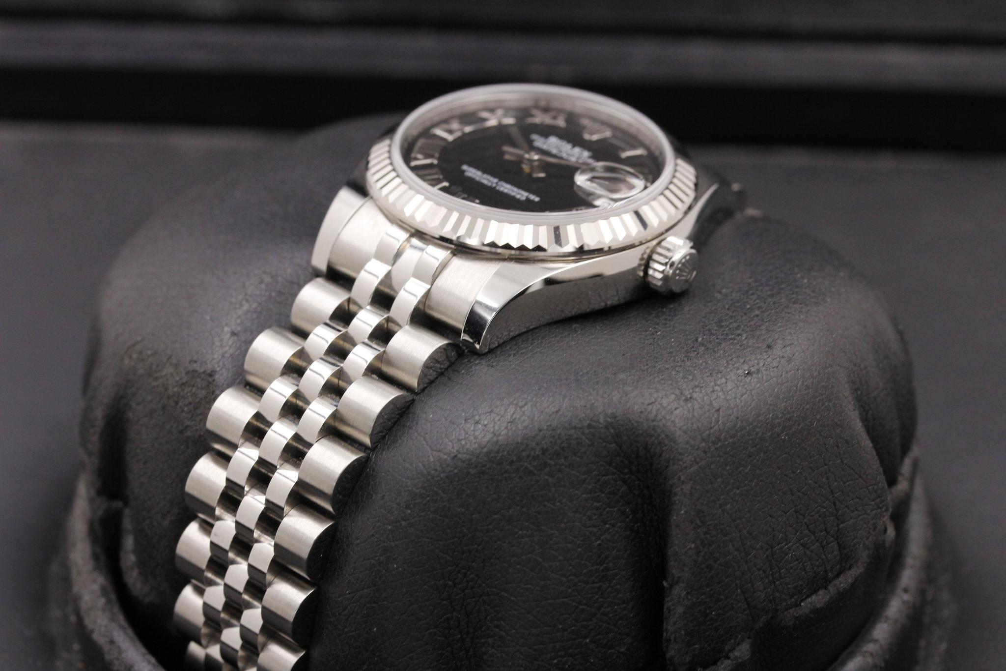 Watch Image 2