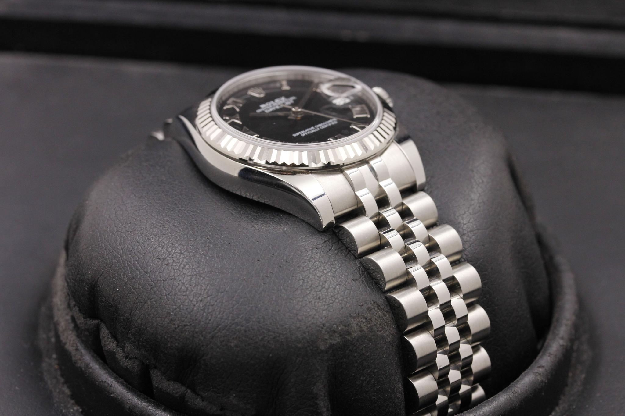 Watch Image 6
