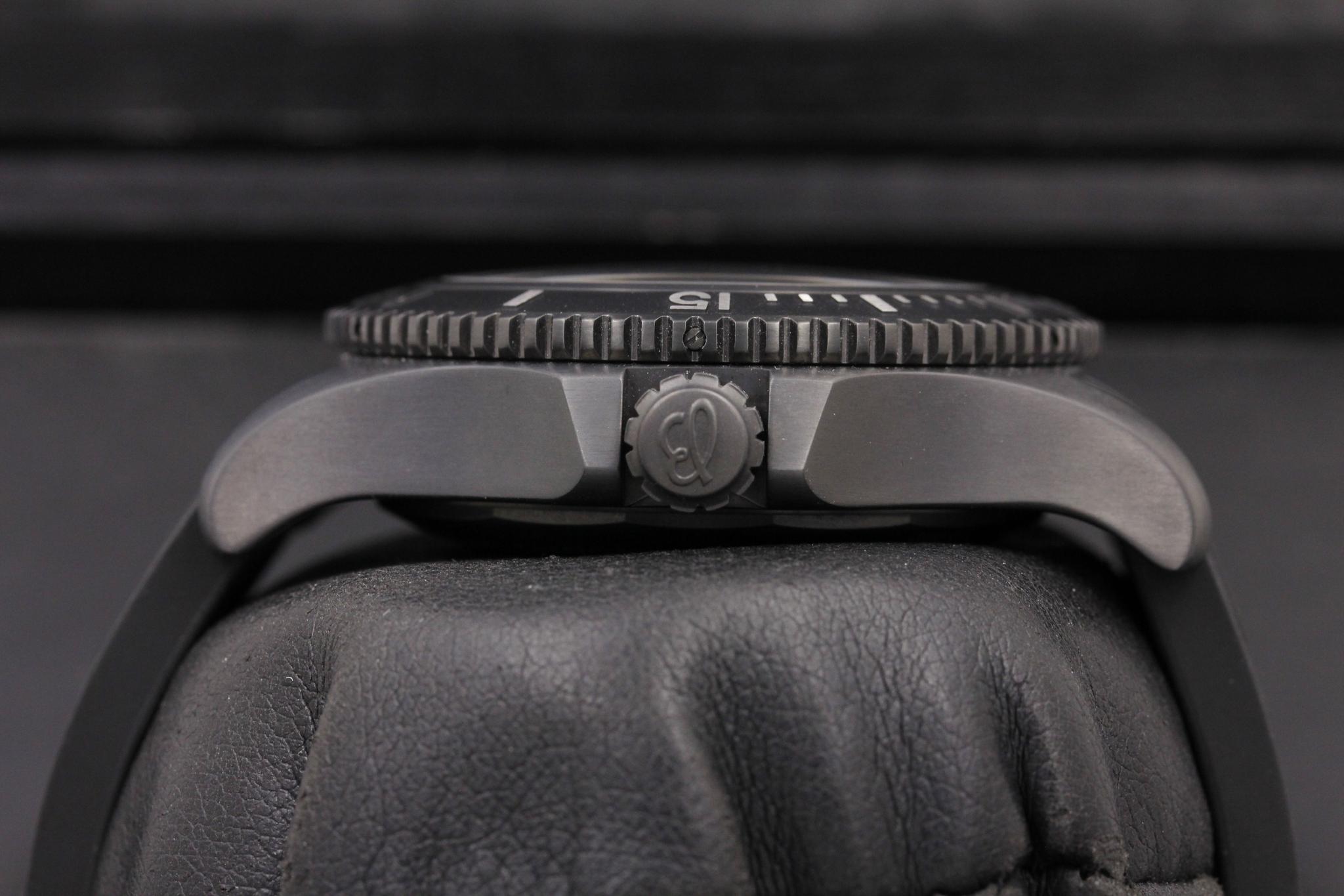 Watch Image 3