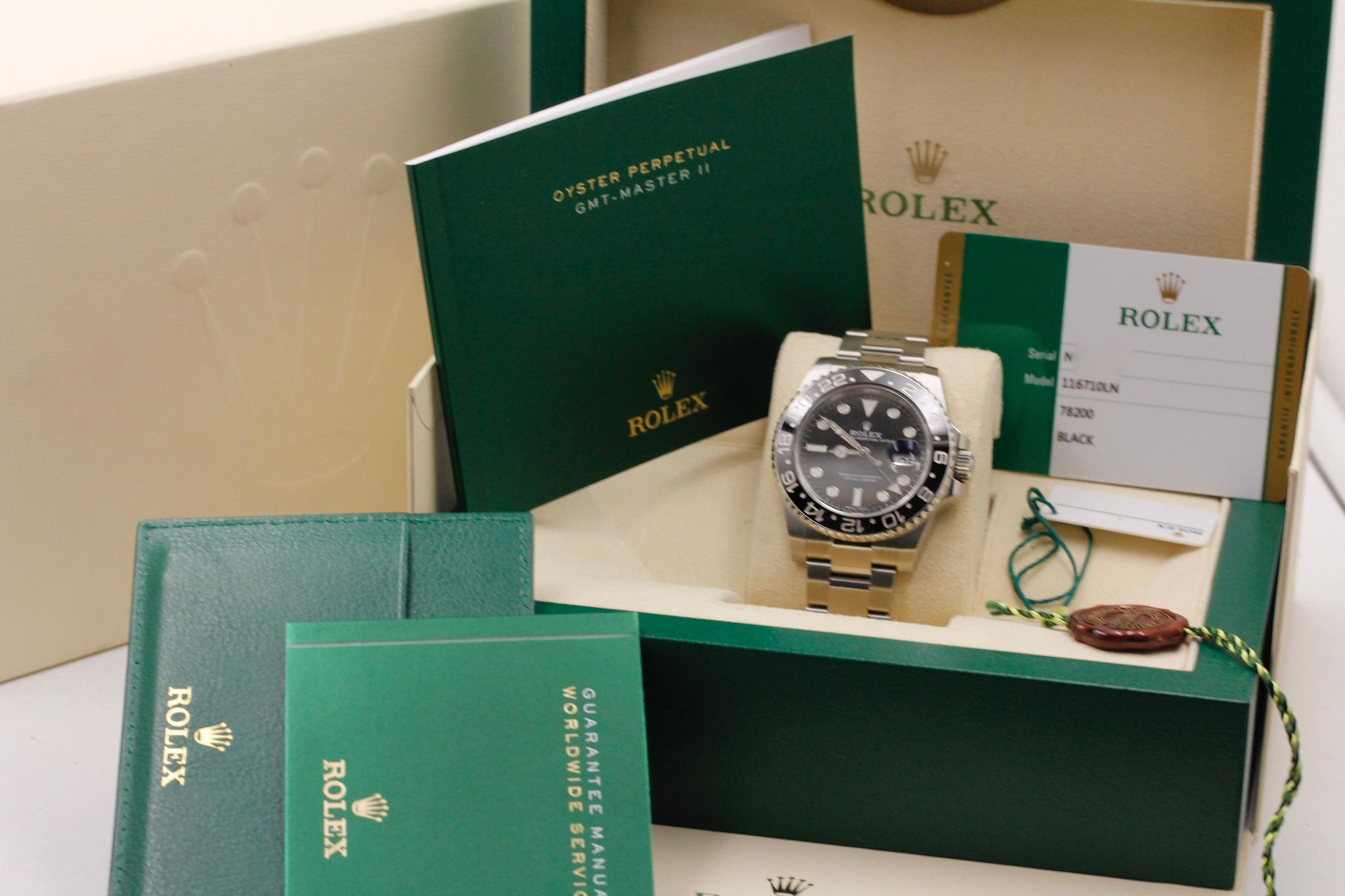 Watch Image 11