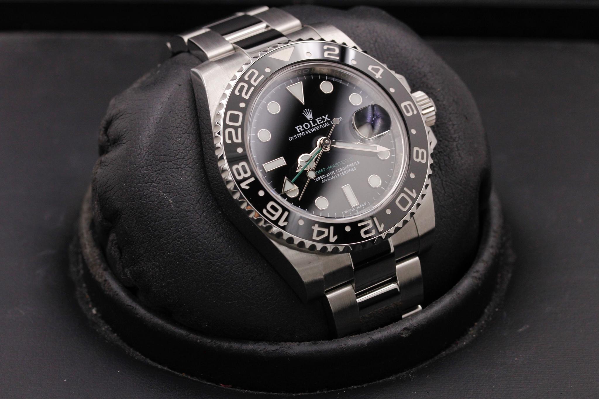 Watch Image 10