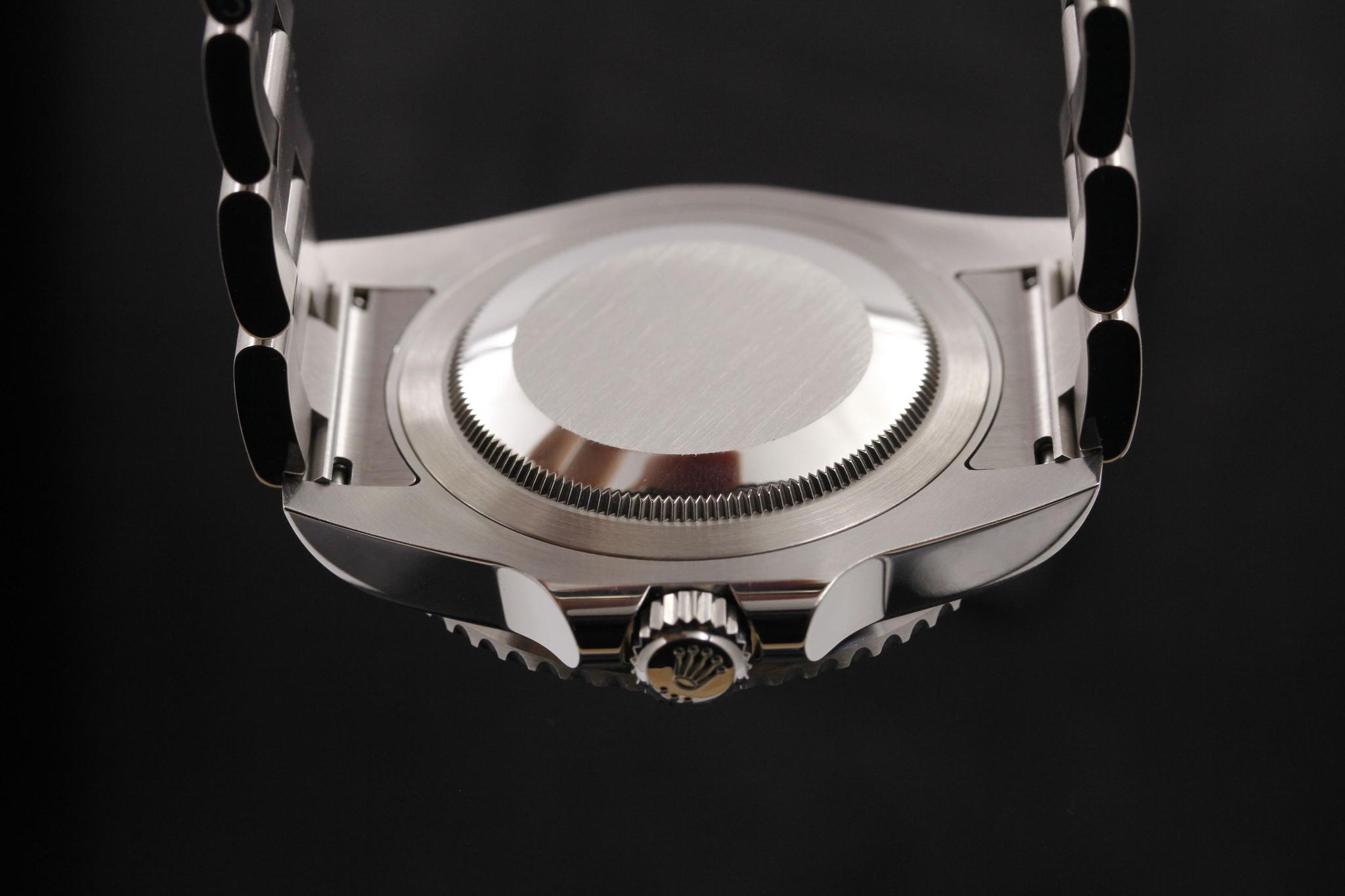 Watch Image 7