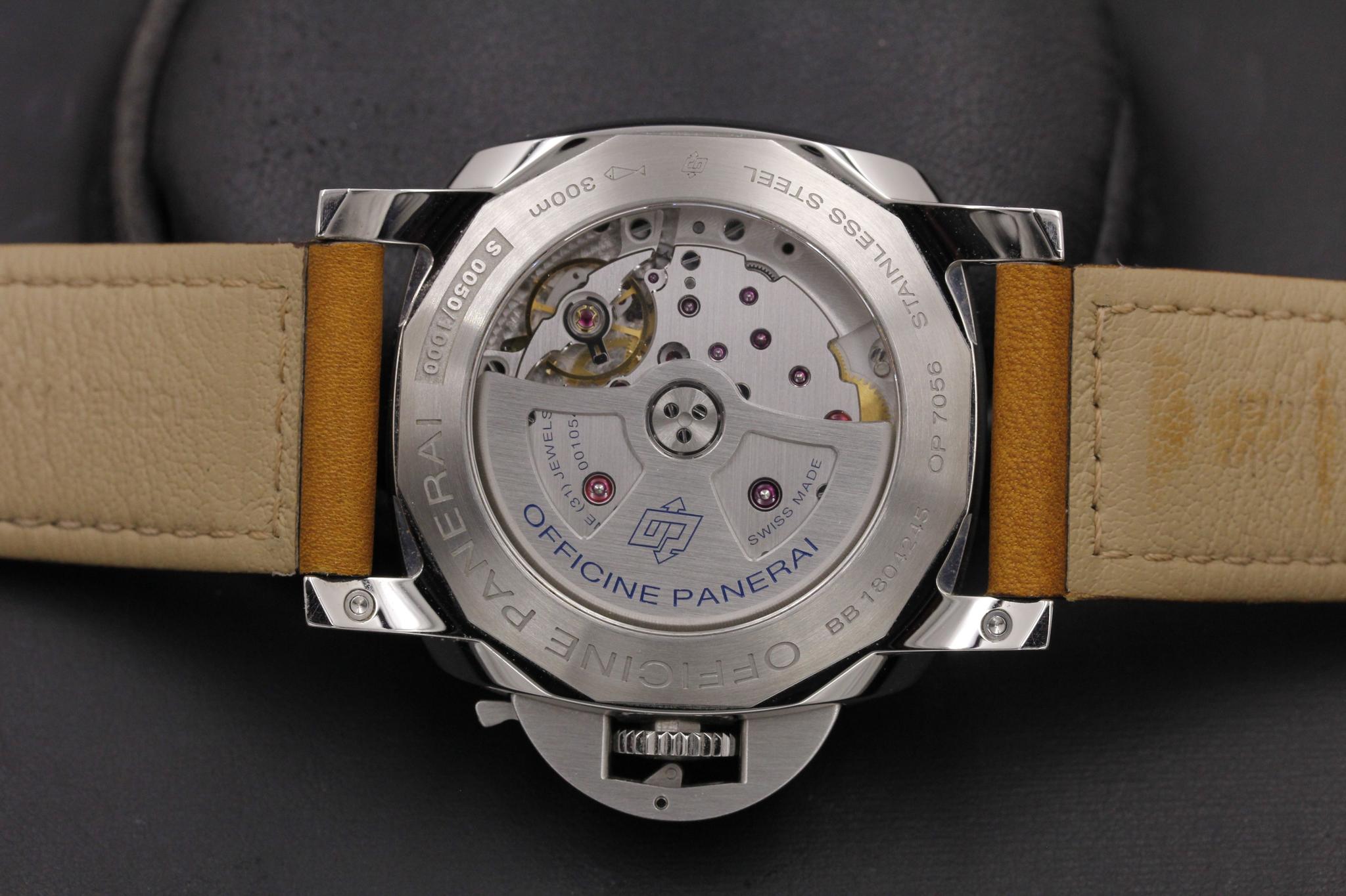 Watch Image 7