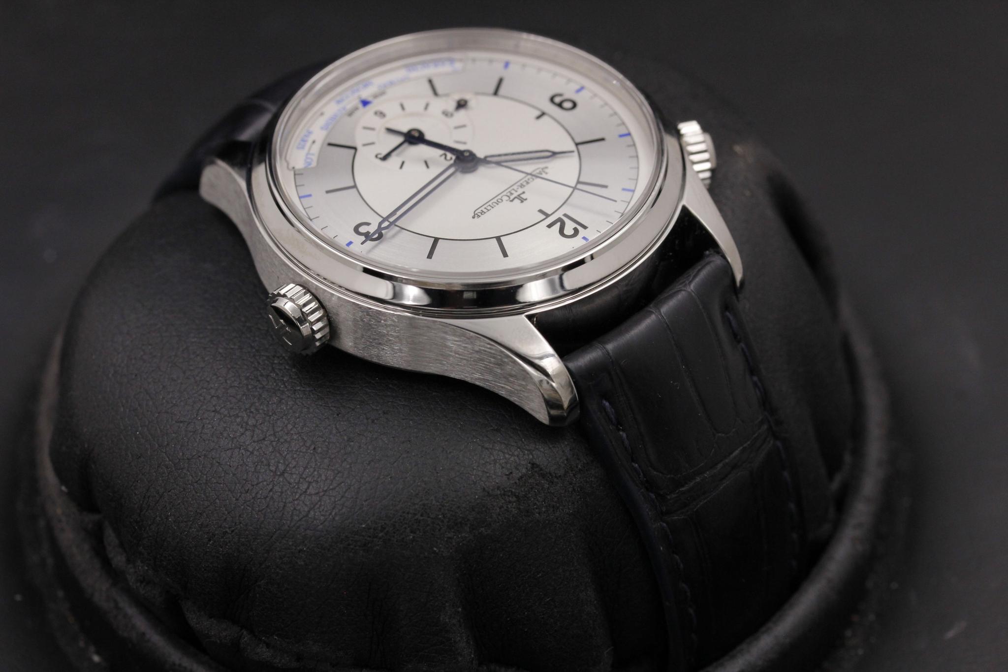 Watch Image 4