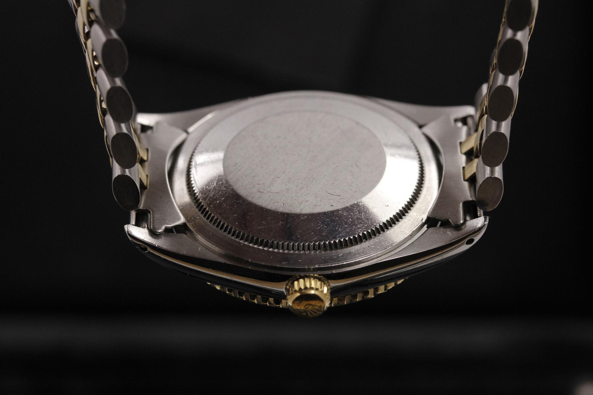 Watch Image 8