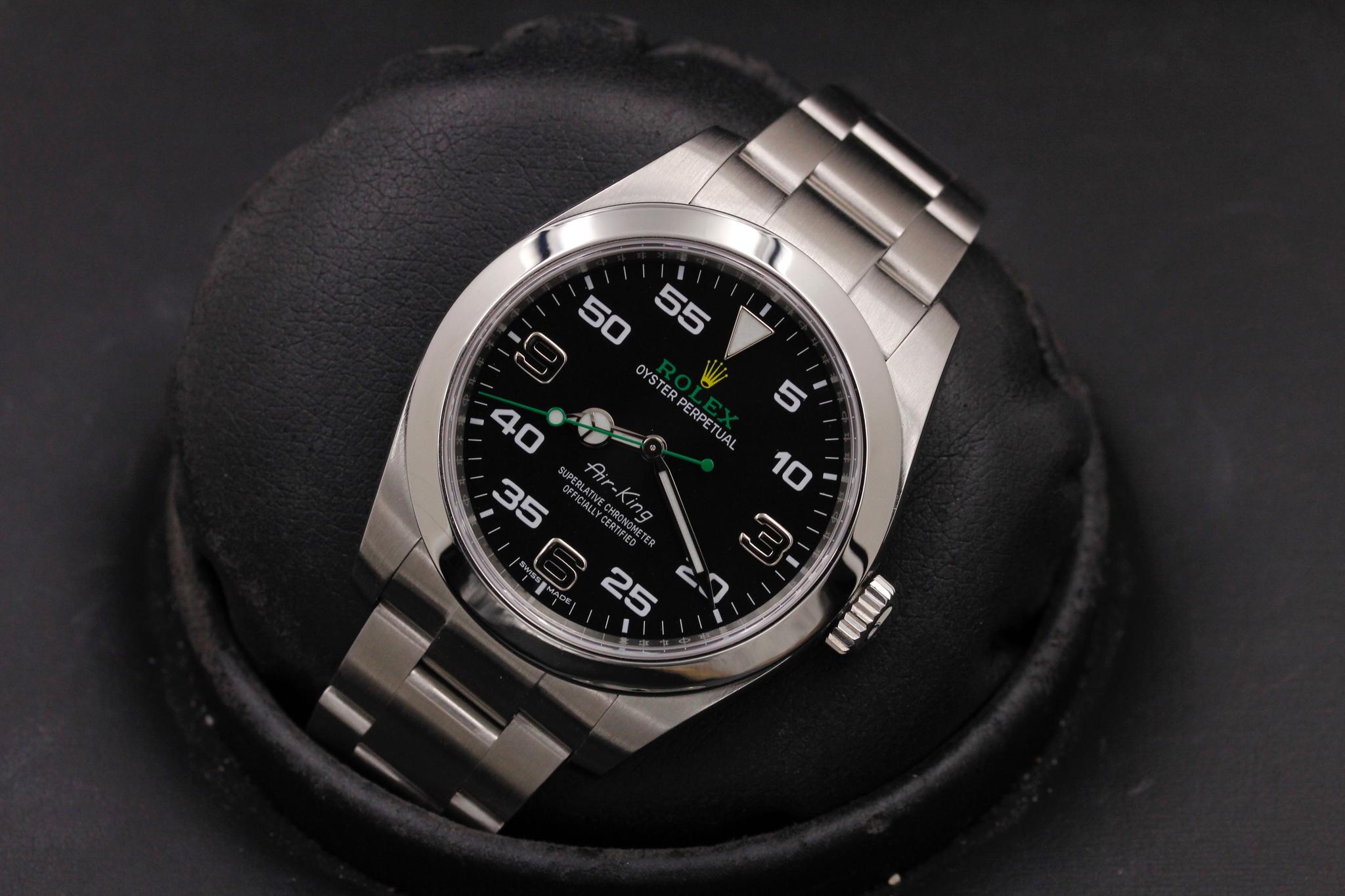 Watch Image 9