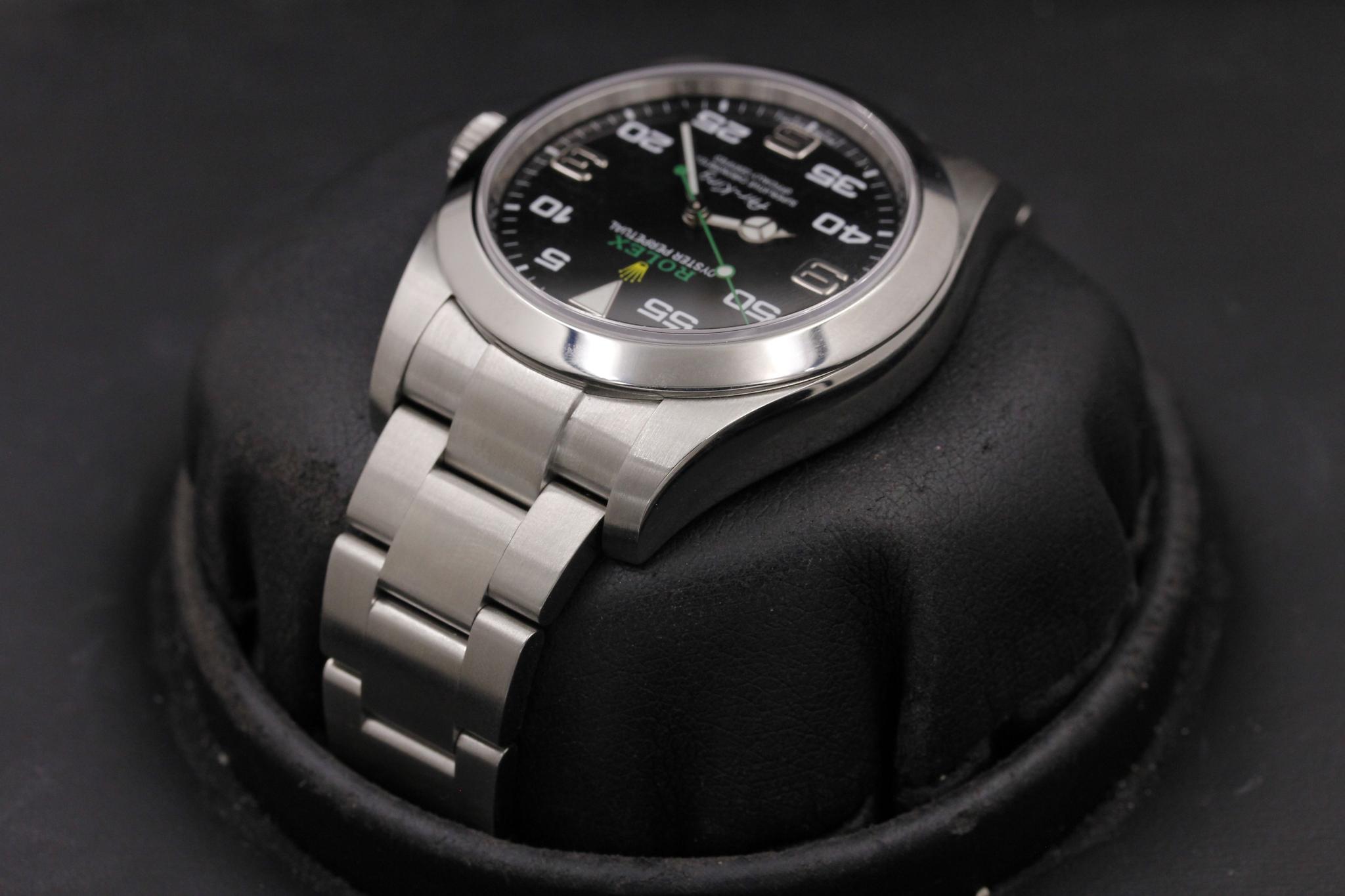 Watch Image 5