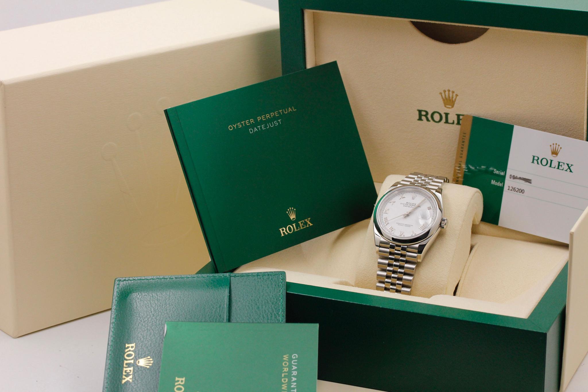 Watch Image 11