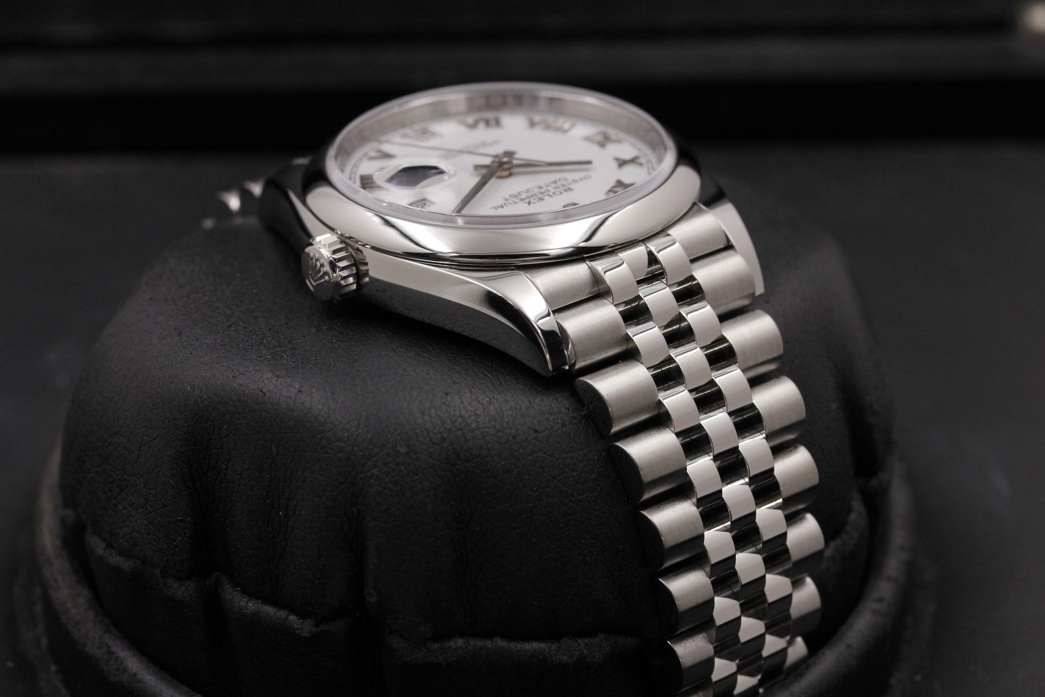 Watch Image 4